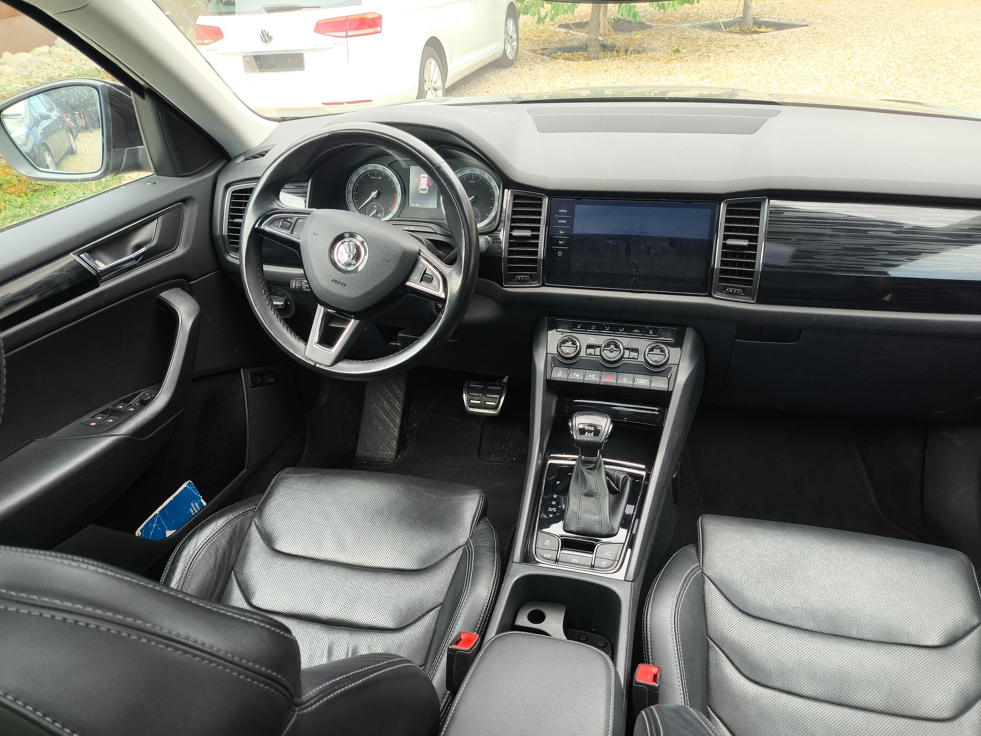 SKODA Kodiaq 2.0 TDI CR Active 4x4 DSG-image-8