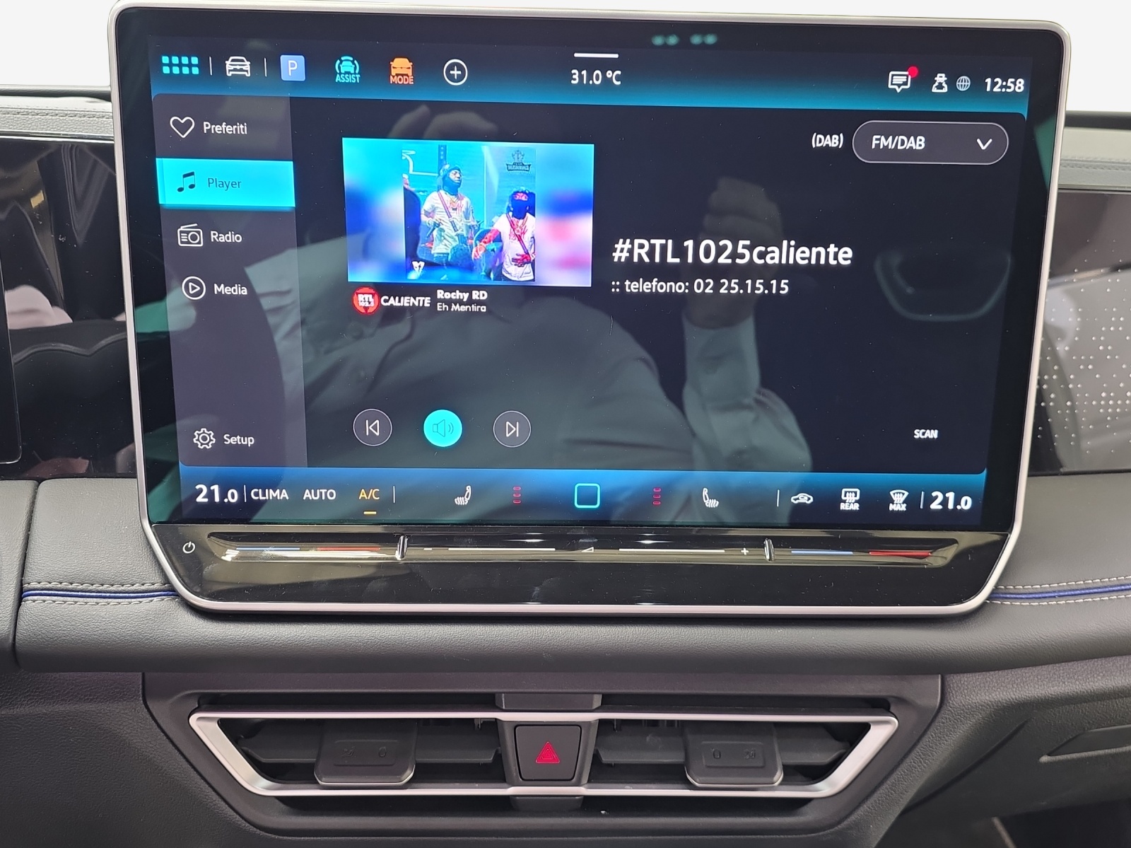 VW Tiguan 2.0 TDI SCR R-Line 4Motion DSG-image-10