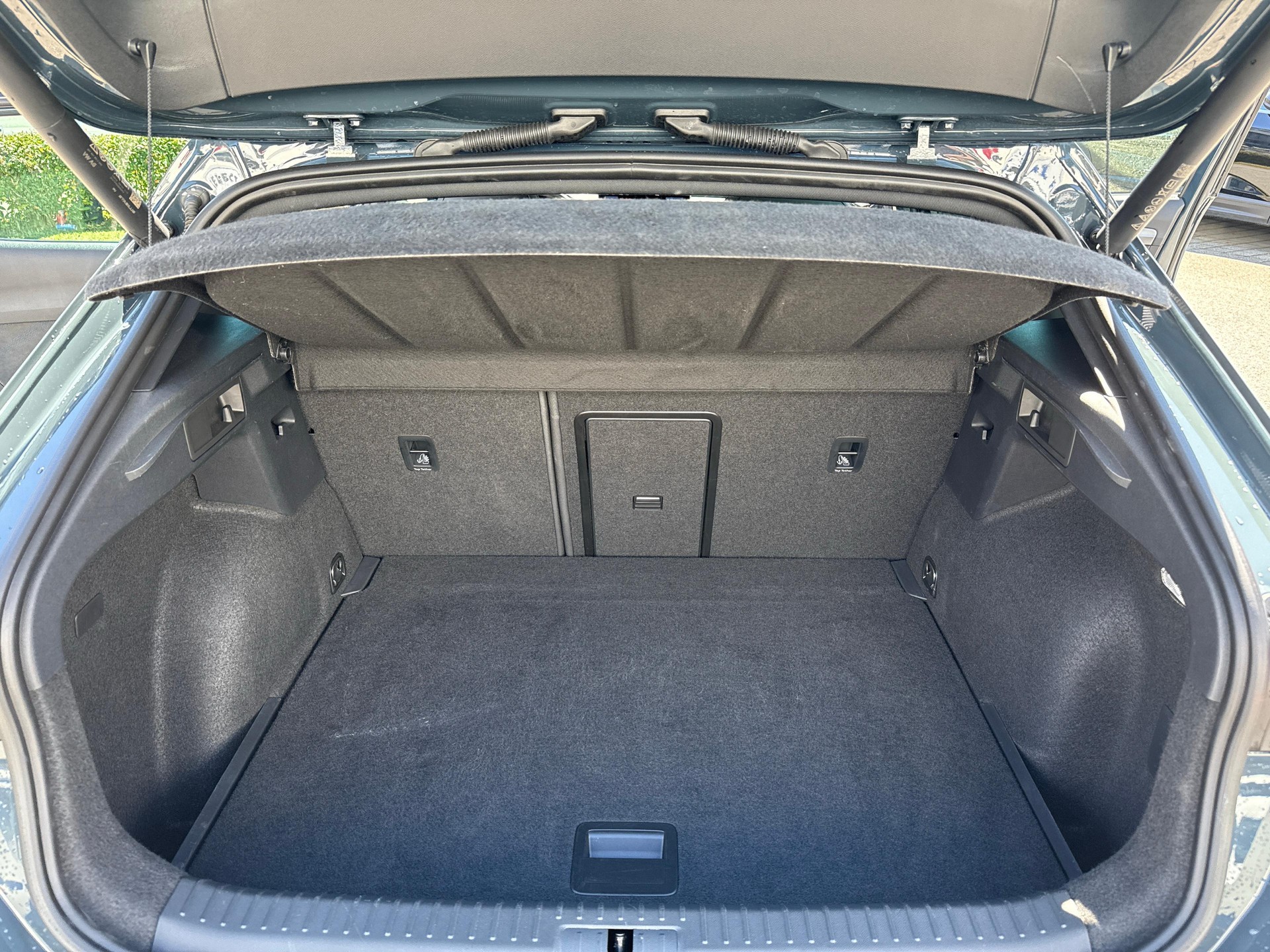 CUPRA Formentor 1.5 eTSI DSG-image-12