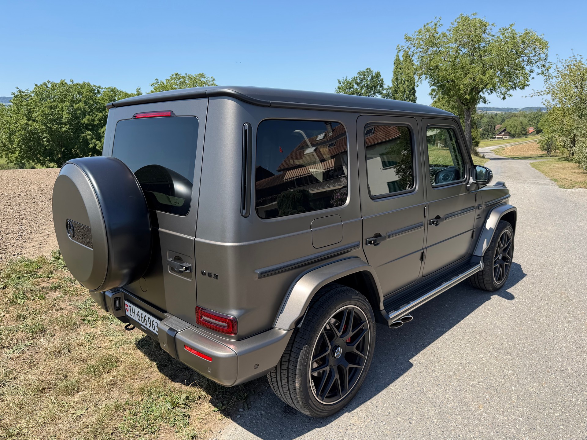 MERCEDES-BENZ G63 Monza Grey Magno | Night Paket II | CH-Fahrzeug | Garantie | 10 Jahre Service-image-3