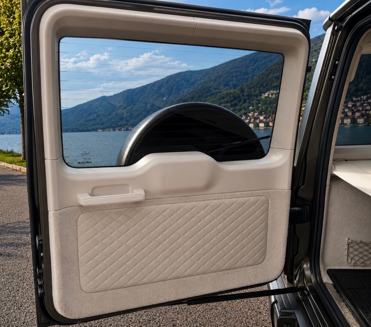 MERCEDES-BENZ G63 Monza Grey Magno | Night Paket II | CH-Fahrzeug | Garantie | 10 Jahre Service-image-11
