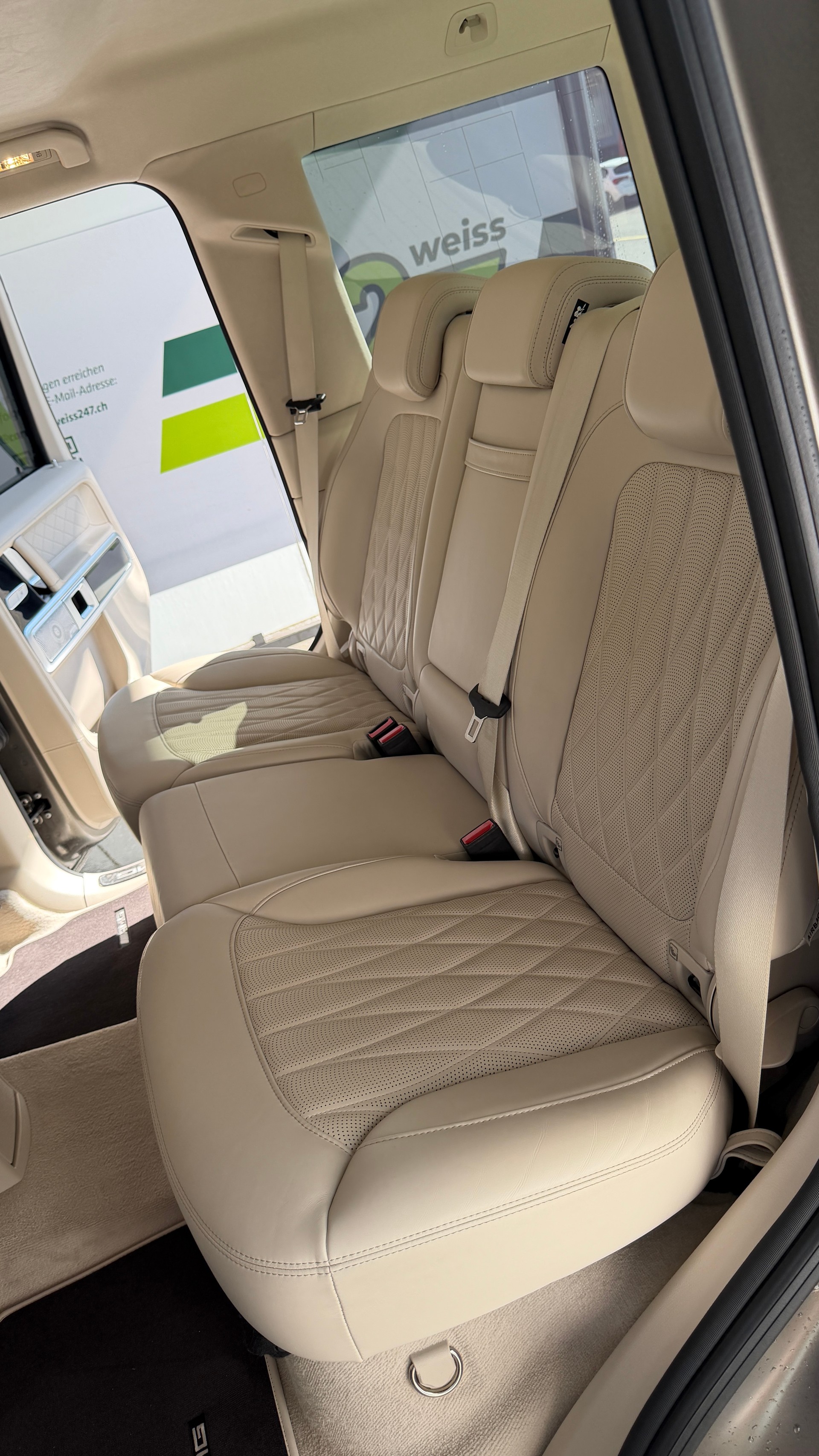 MERCEDES-BENZ G63 |Leasing möglich | CH-Fahrzeug | MB Garantie | 10 Jahre Service Paket | Designo | Monza Grey Magno | Voll-image-8