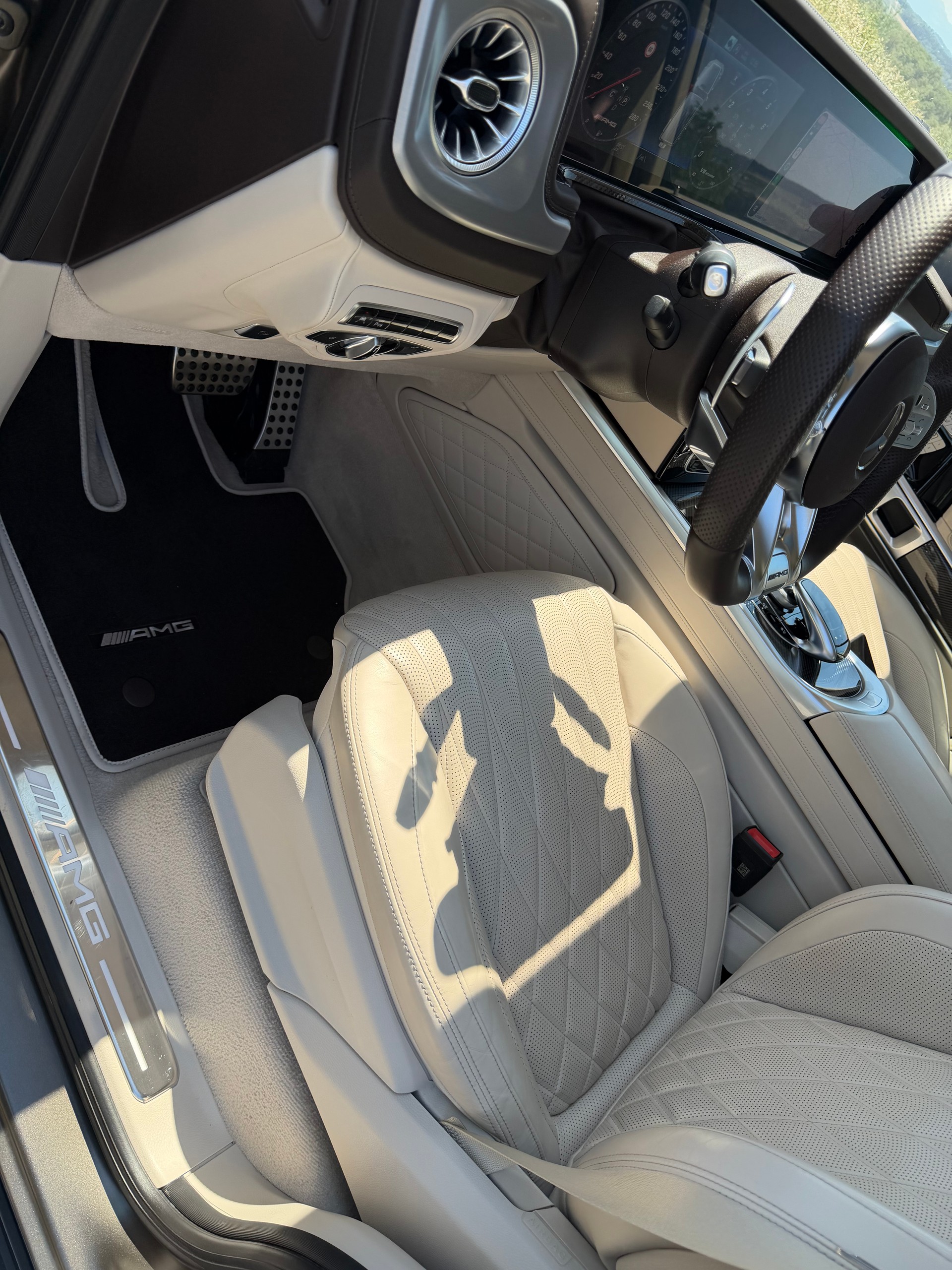 MERCEDES-BENZ G63 Monza Grey Magno | Night Paket II | CH-Fahrzeug | Garantie | 10 Jahre Service-image-12