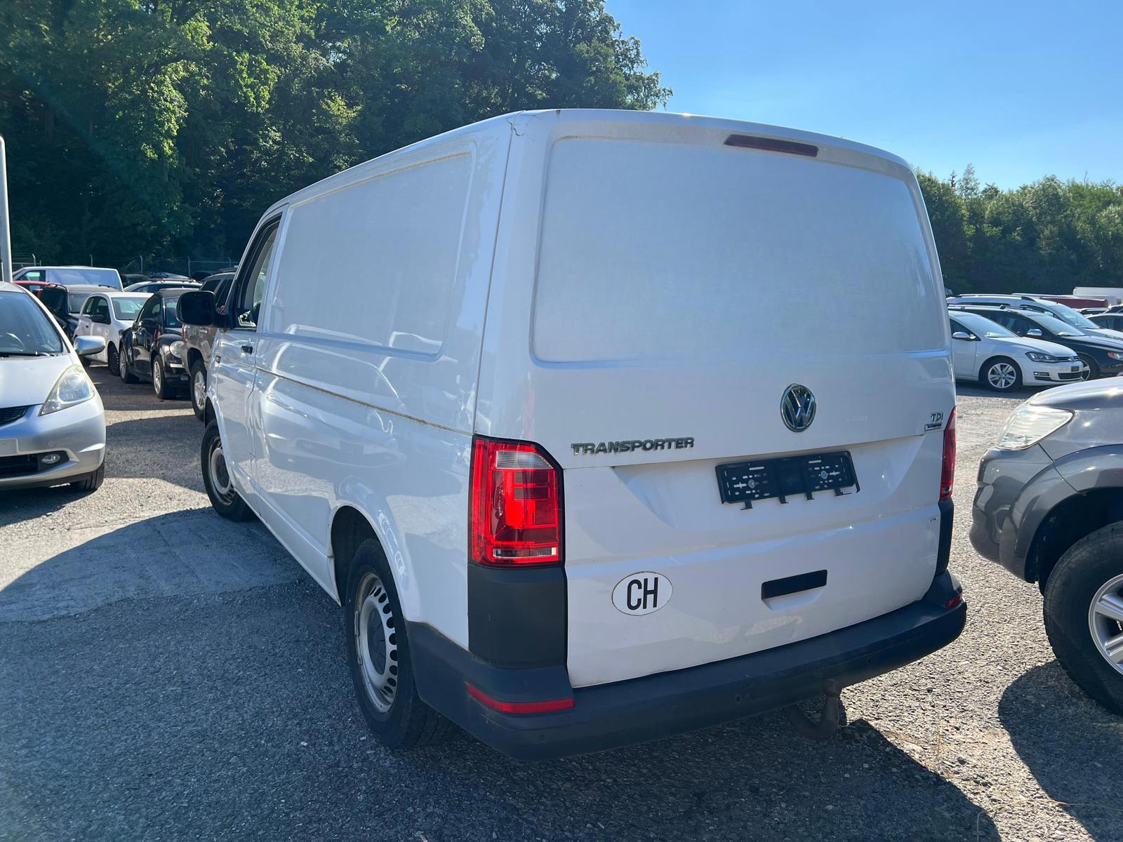 VW T6 2.0 TDI Entry-image-3