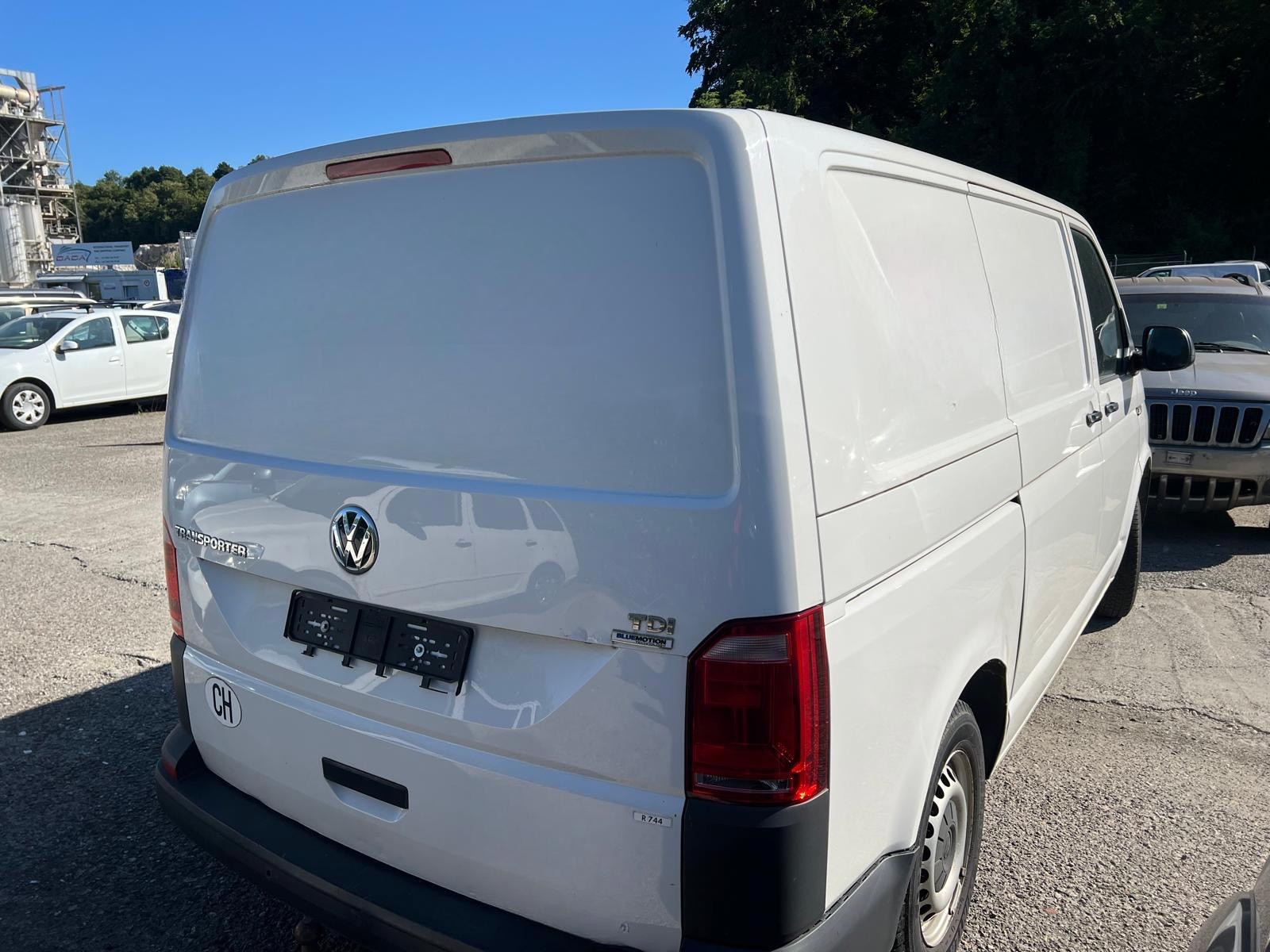 VW T6 2.0 TDI Entry-image-2