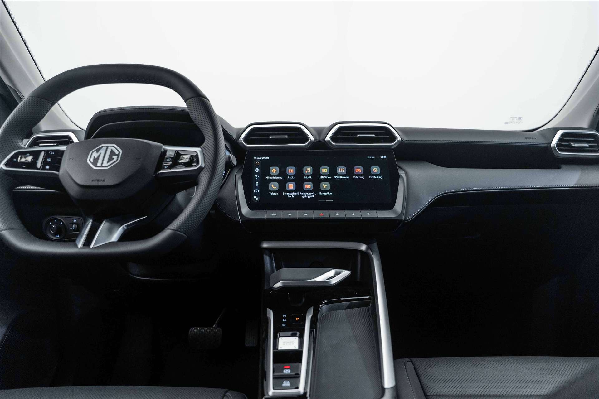 MG ZS 1.5 HEV Luxury Automat-image-8