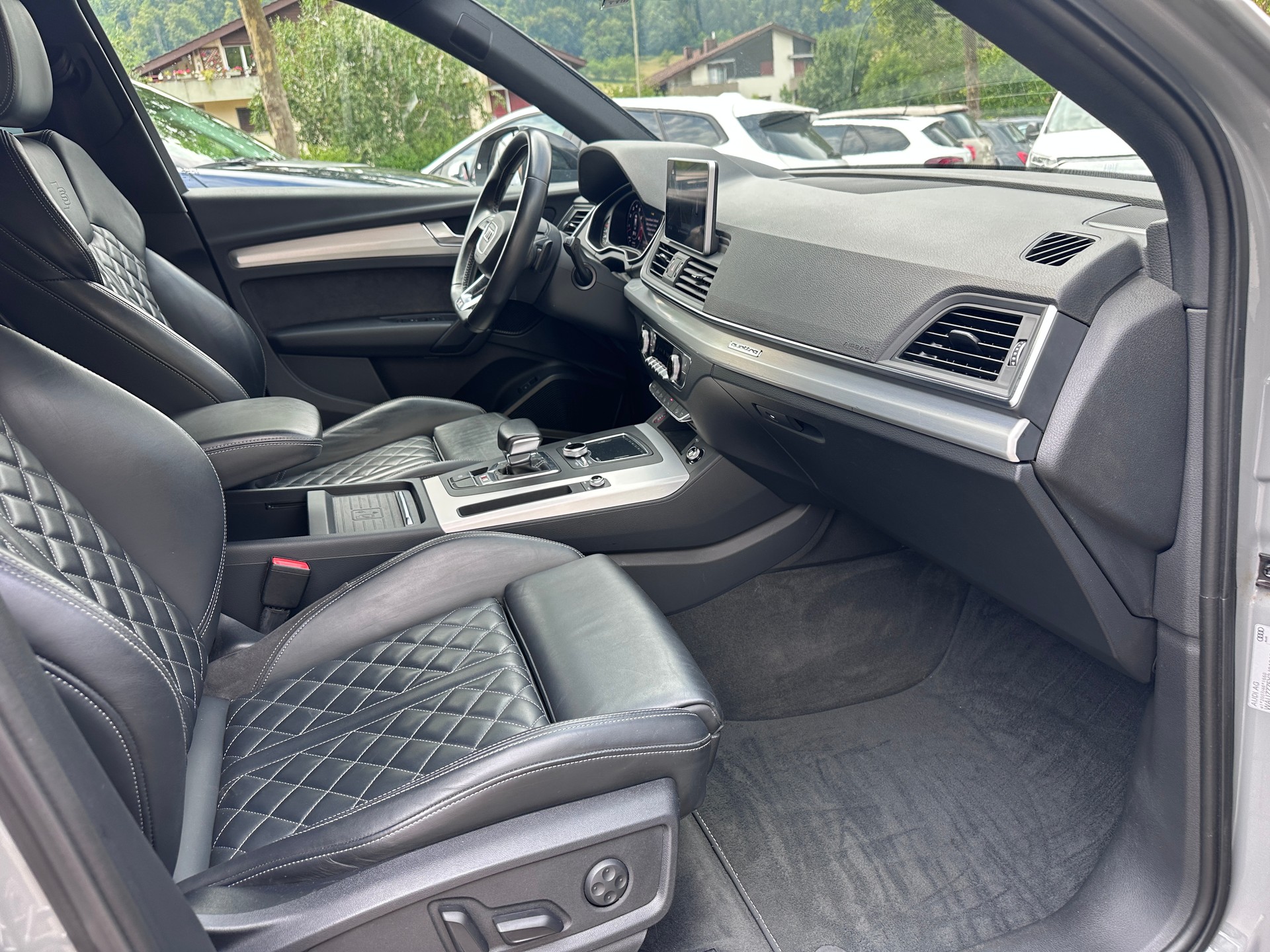 AUDI SQ5 3.0 TFSI quattro S-tronic-image-16