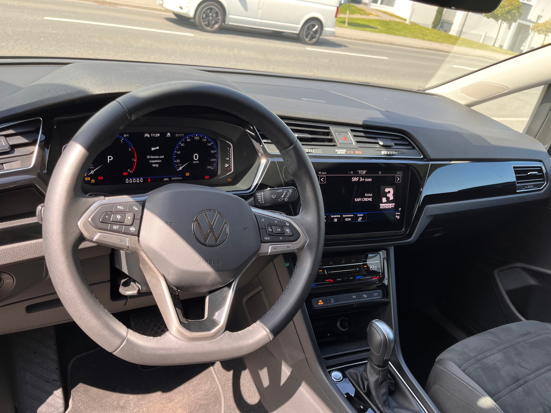 VW Touran 1.5 TSI EVO Highline DSG-image-4