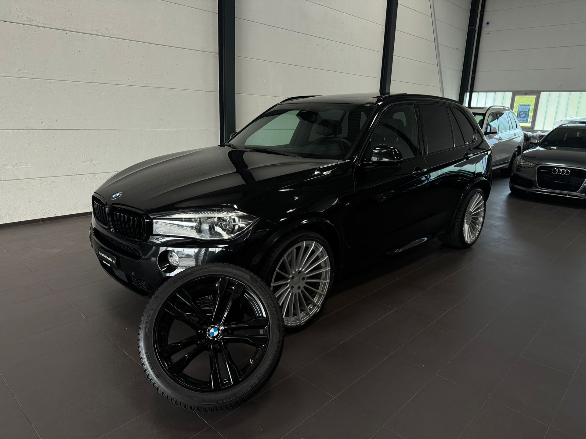 BMW X5 xDrive M50d Steptronic-image-30