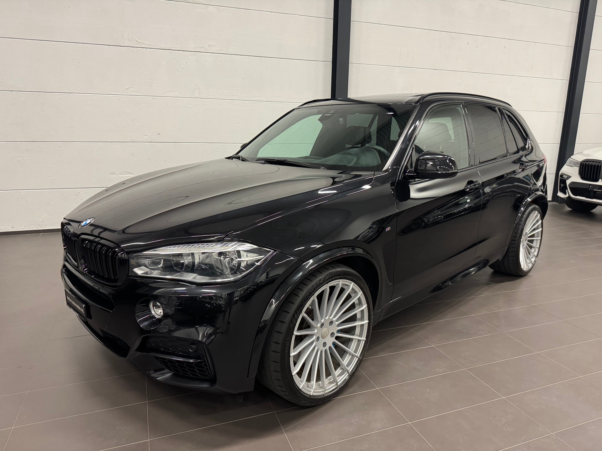 BMW X5 xDrive M50d Steptronic-image-0