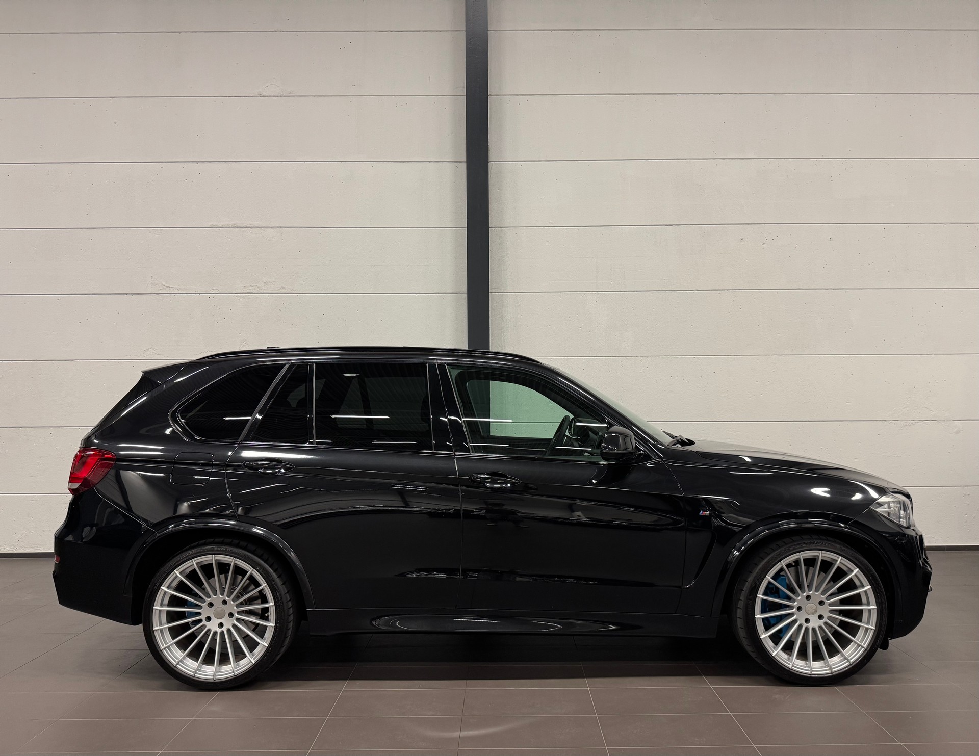 BMW X5 xDrive M50d Steptronic-image-8