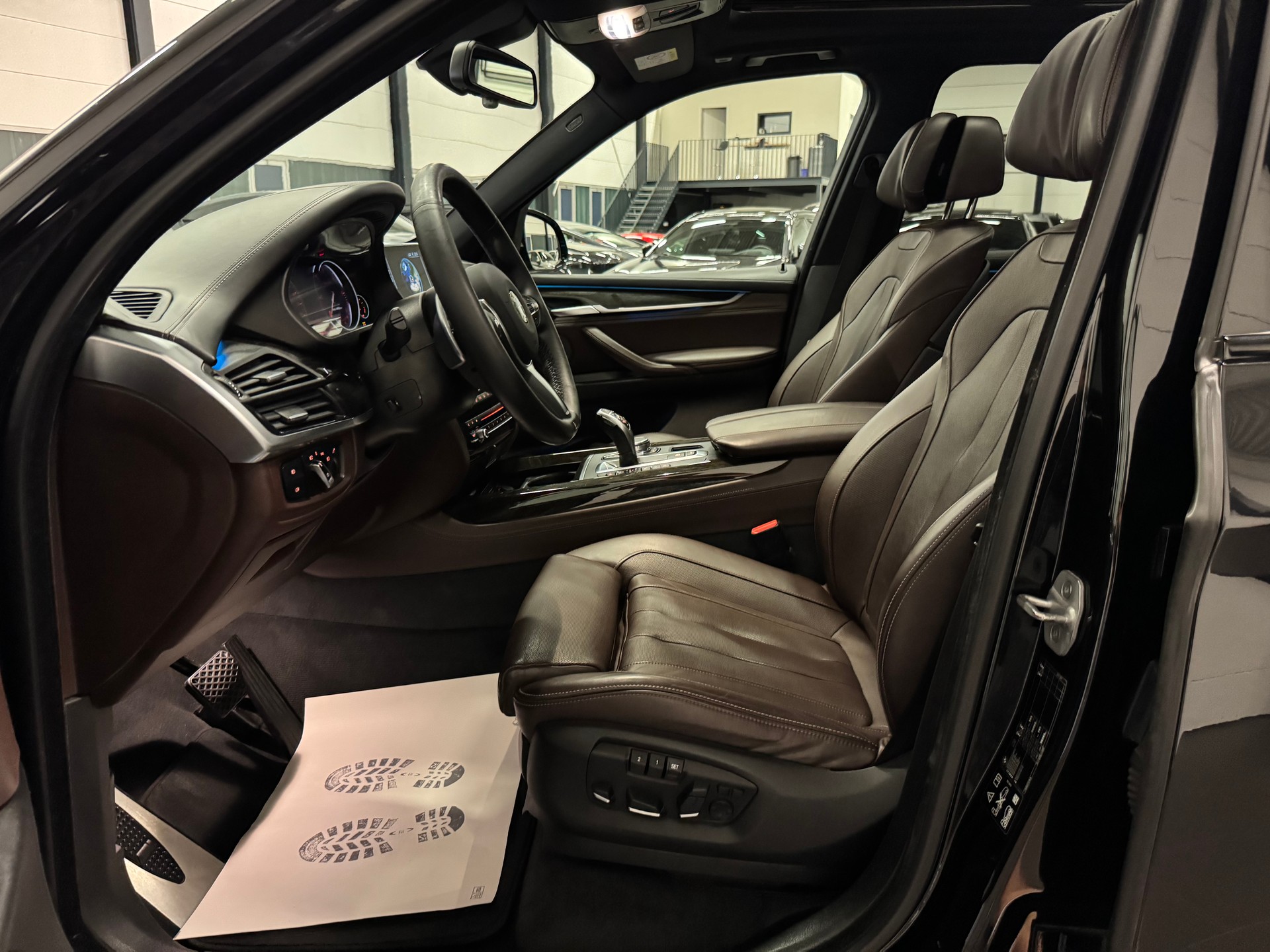 BMW X5 xDrive M50d Steptronic-image-17