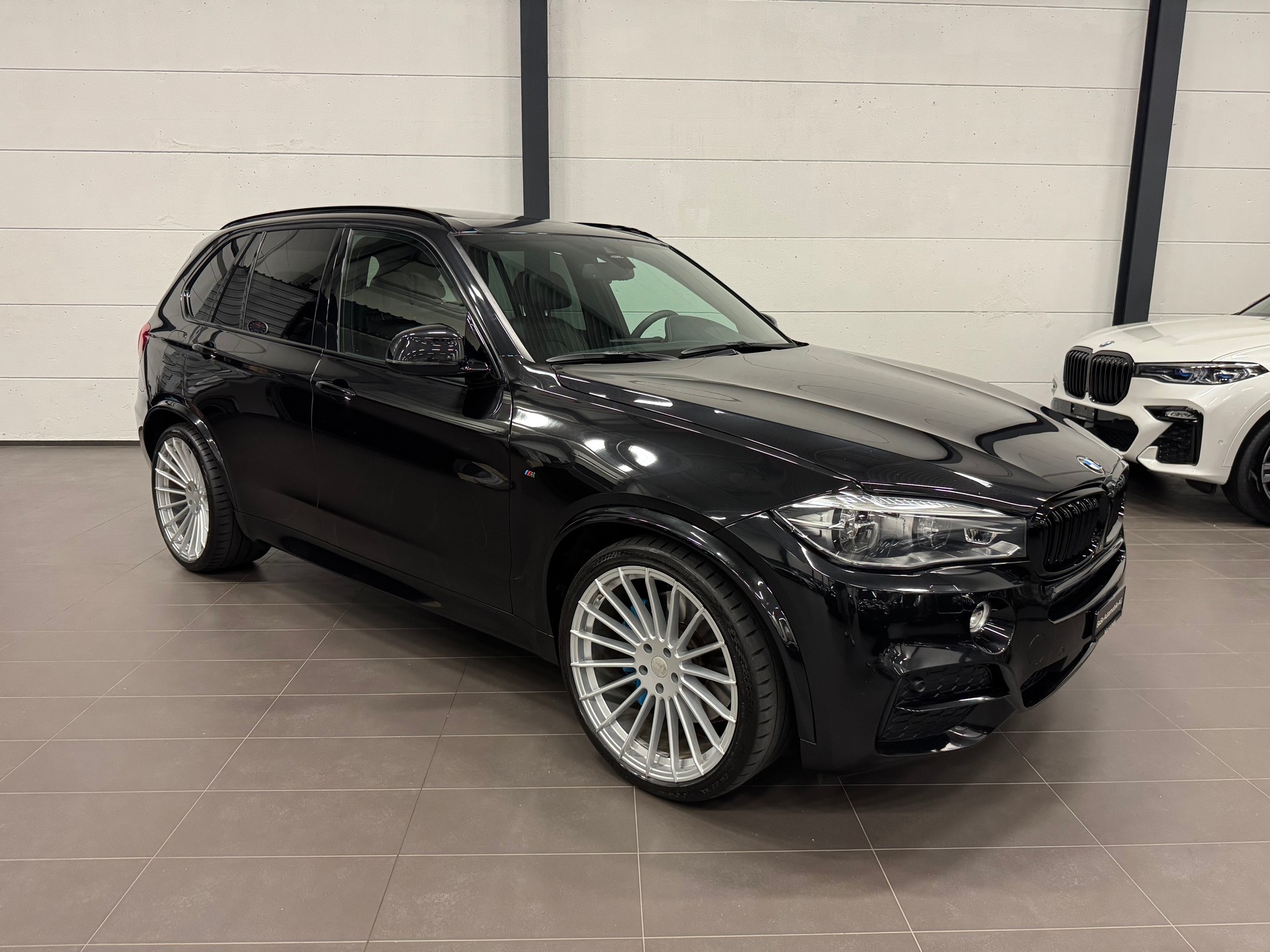 BMW X5 xDrive M50d Steptronic-image-1