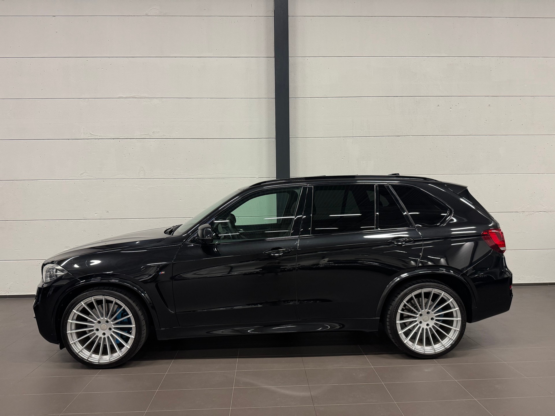 BMW X5 xDrive M50d Steptronic-image-9