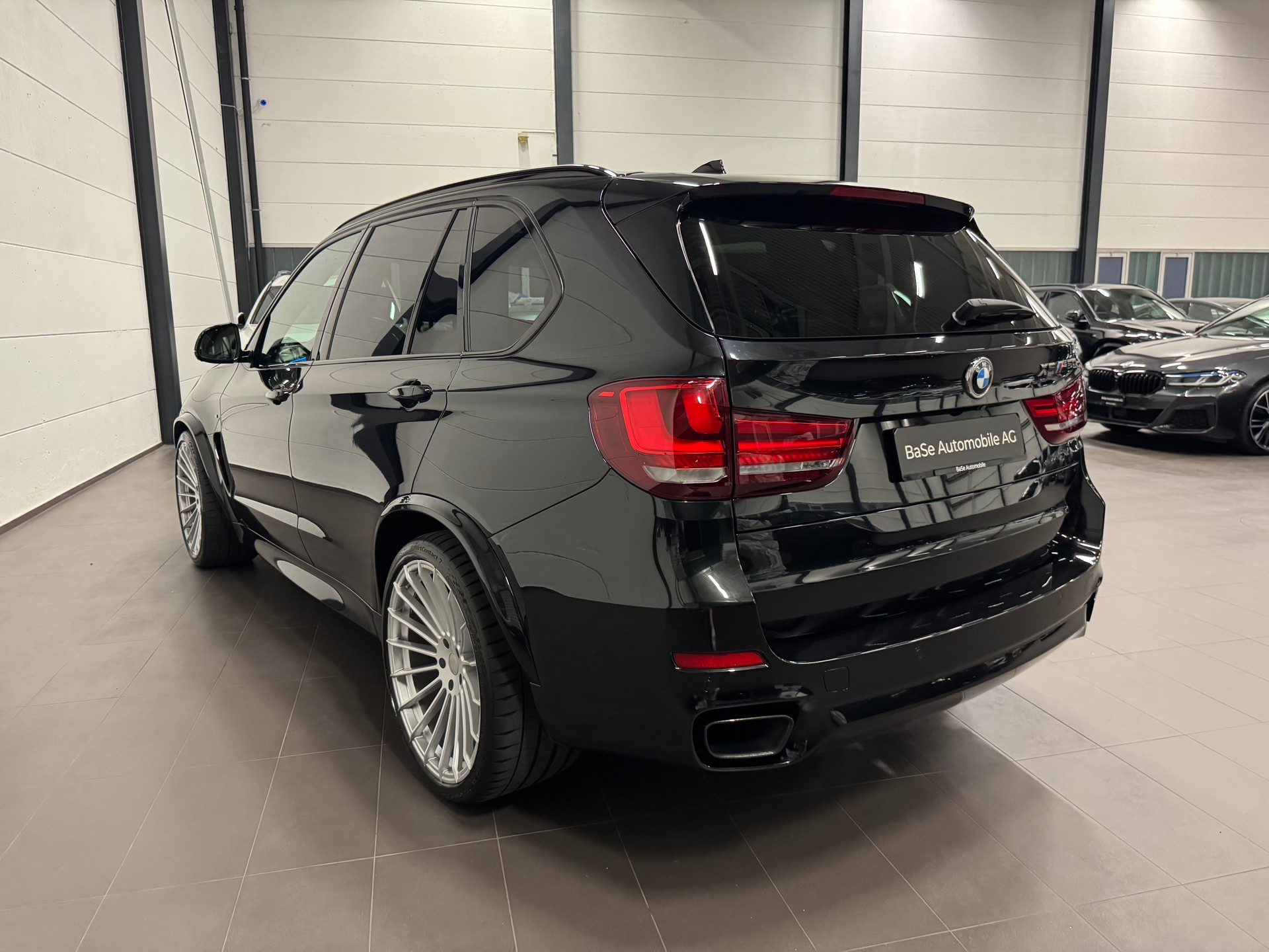 BMW X5 xDrive M50d Steptronic-image-14
