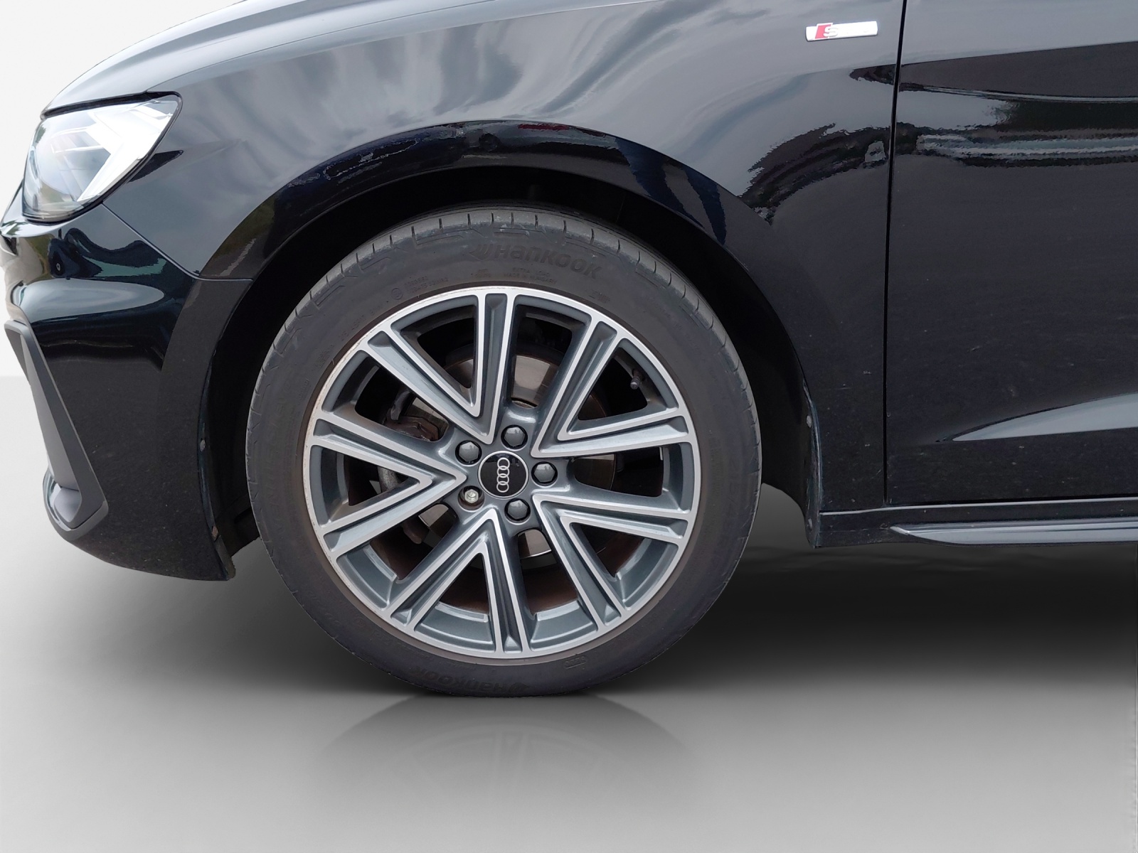 AUDI A1 Sportback 30 TFSI S Line Attraction S-tronic-image-13