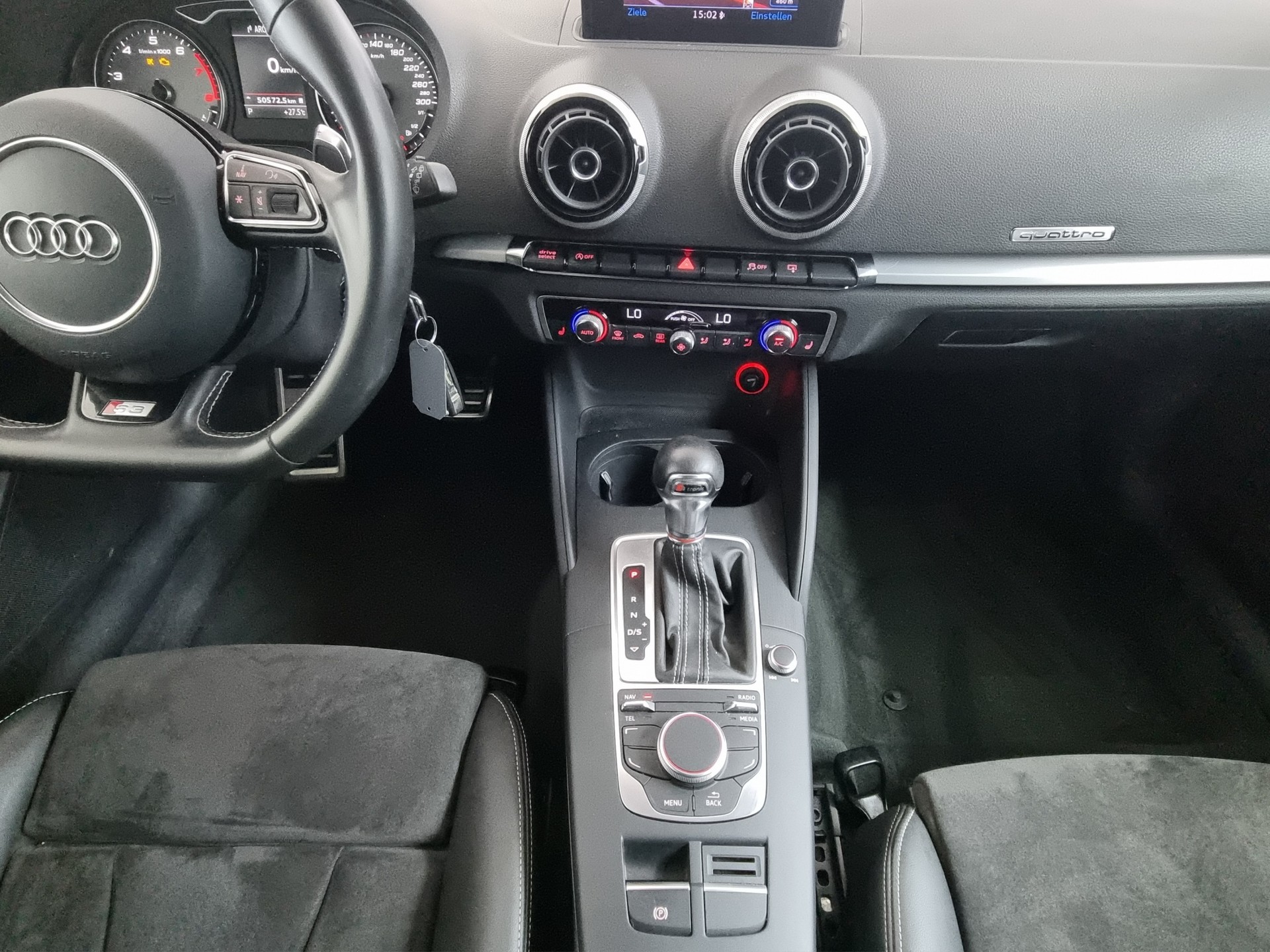 AUDI S3 Sportback 2.0 T FSI quattro-image-9