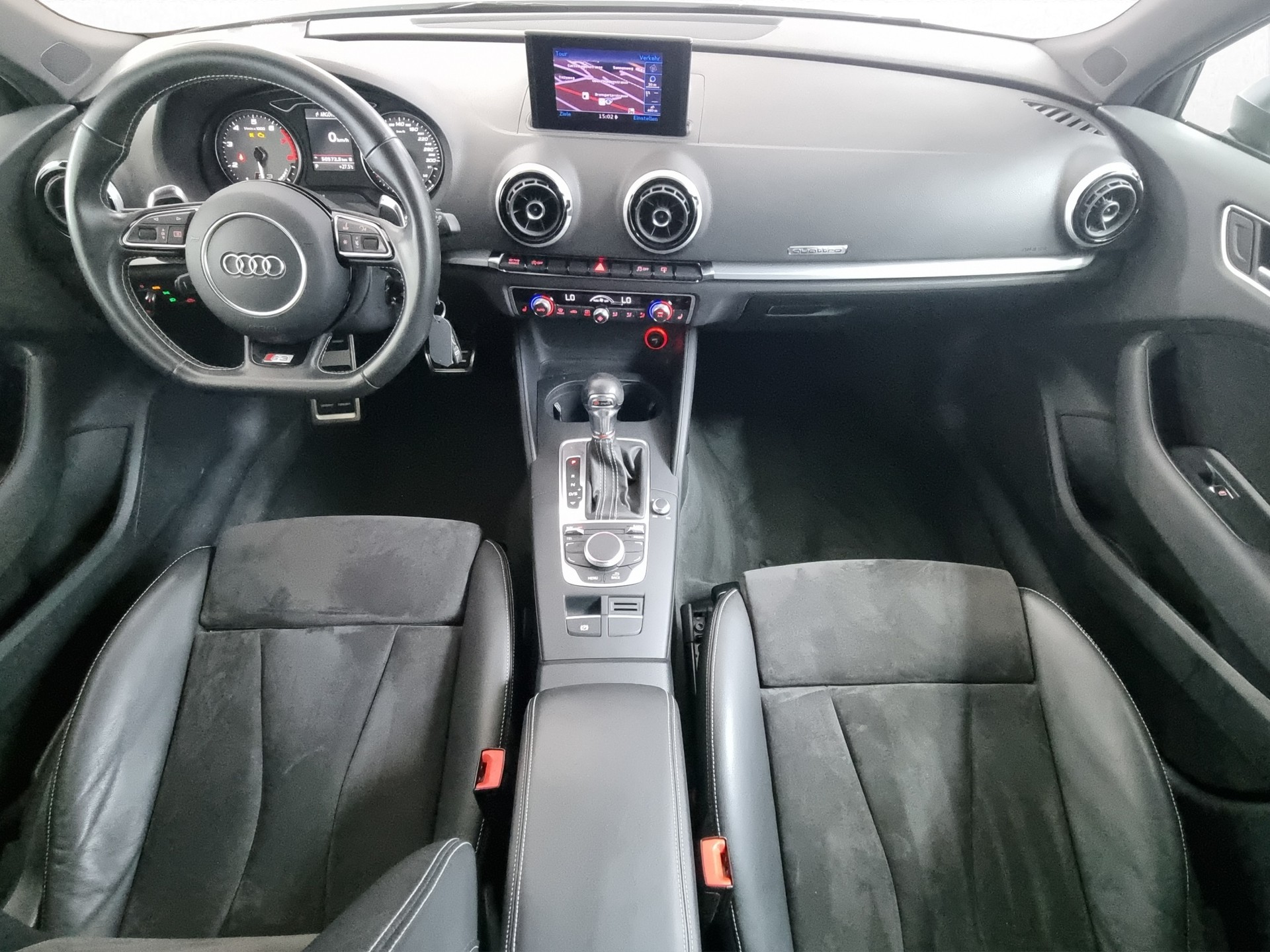 AUDI S3 Sportback 2.0 T FSI quattro-image-7