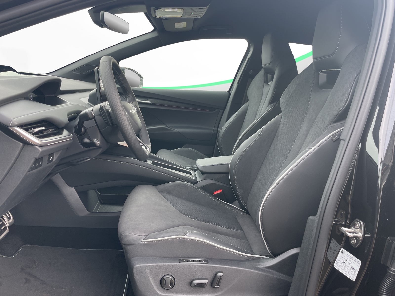 SKODA Elroq 85 Sportline-image-6