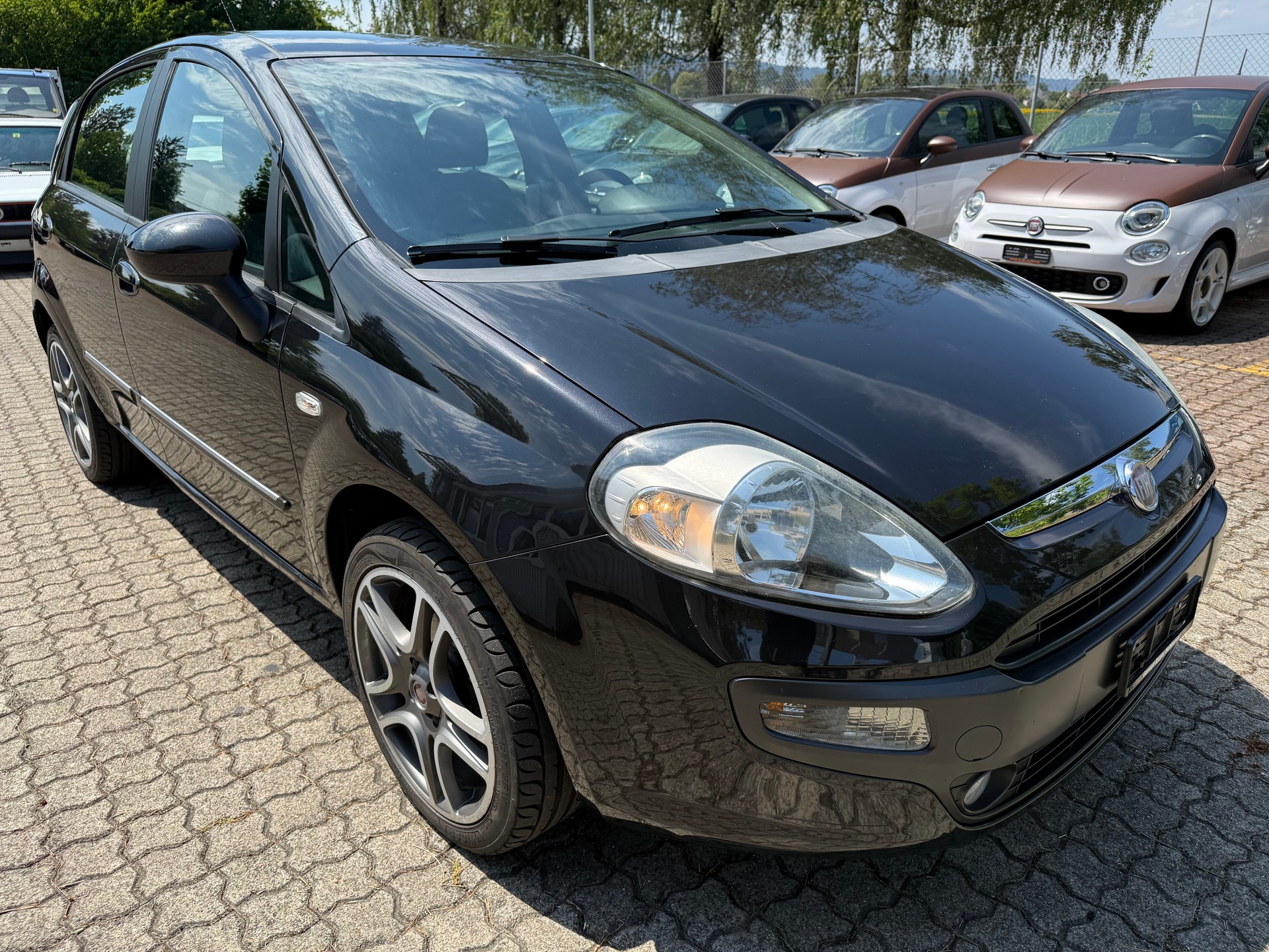 FIAT Punto 1.4 EVO Genius-image-2