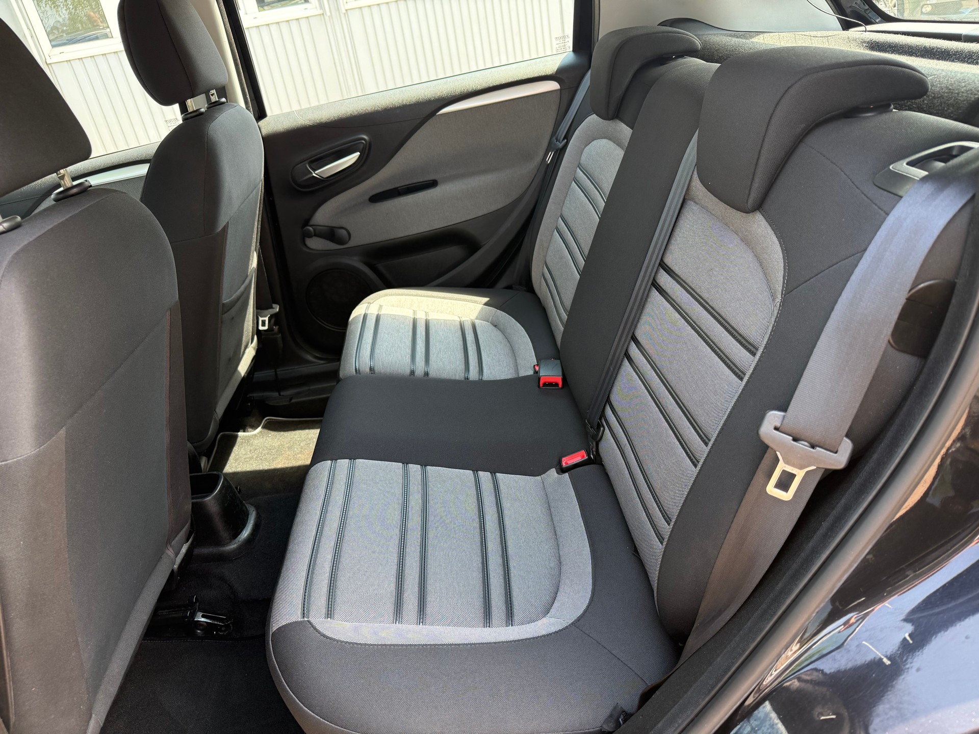 FIAT Punto 1.4 EVO Genius-image-8