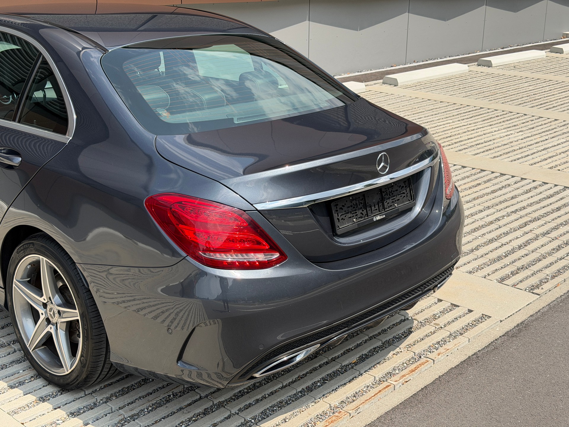 MERCEDES-BENZ C 220 BlueTEC AMG Line 7G-Tronic *CH-Fahrzeug* *Multibeam-LED*-image-29