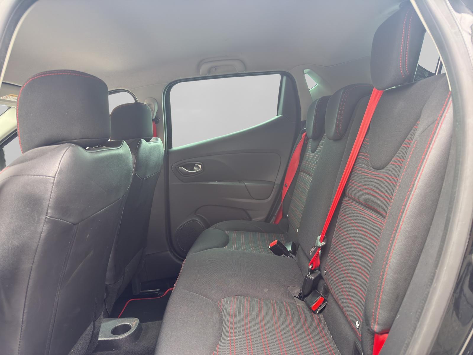 RENAULT Clio 1.6 T RS 220 Trophy EDC-image-13