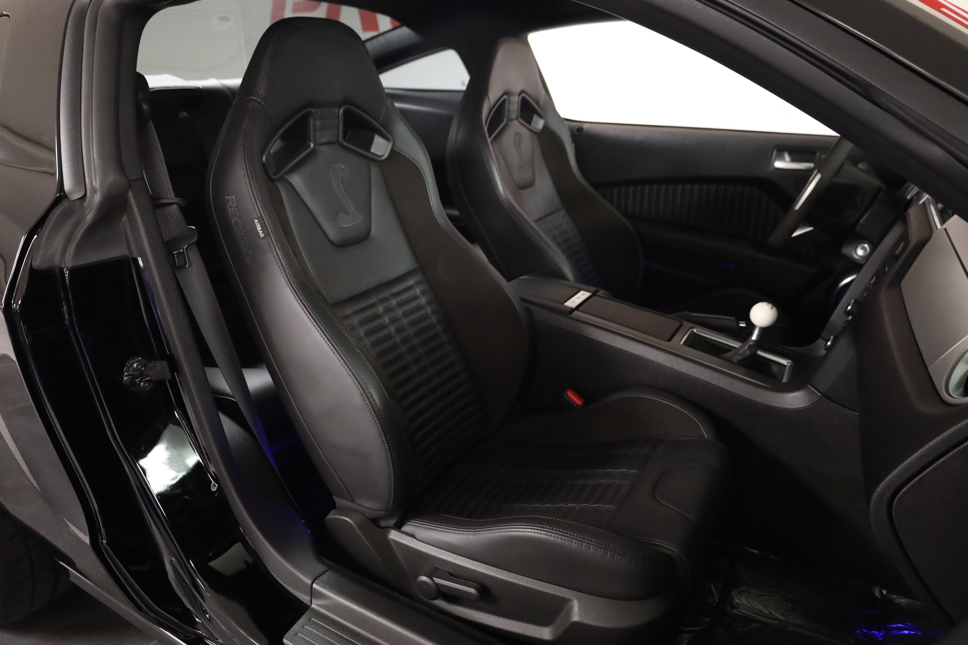 FORD Mustang Shelby GT500 5.8 SVT 2014 Modell-image-12