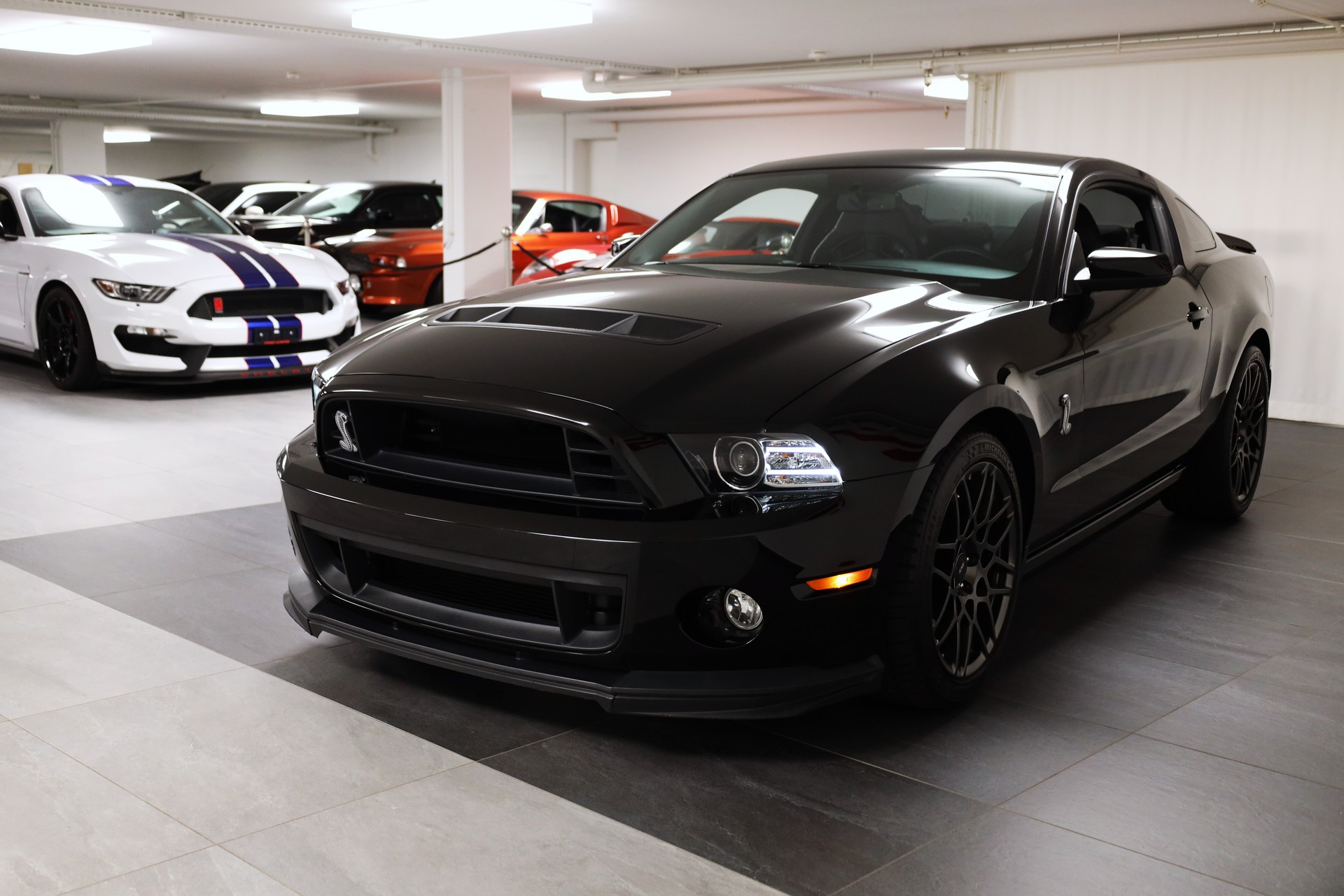 FORD Mustang Shelby GT500 5.8 SVT 2014 Modell-image-6
