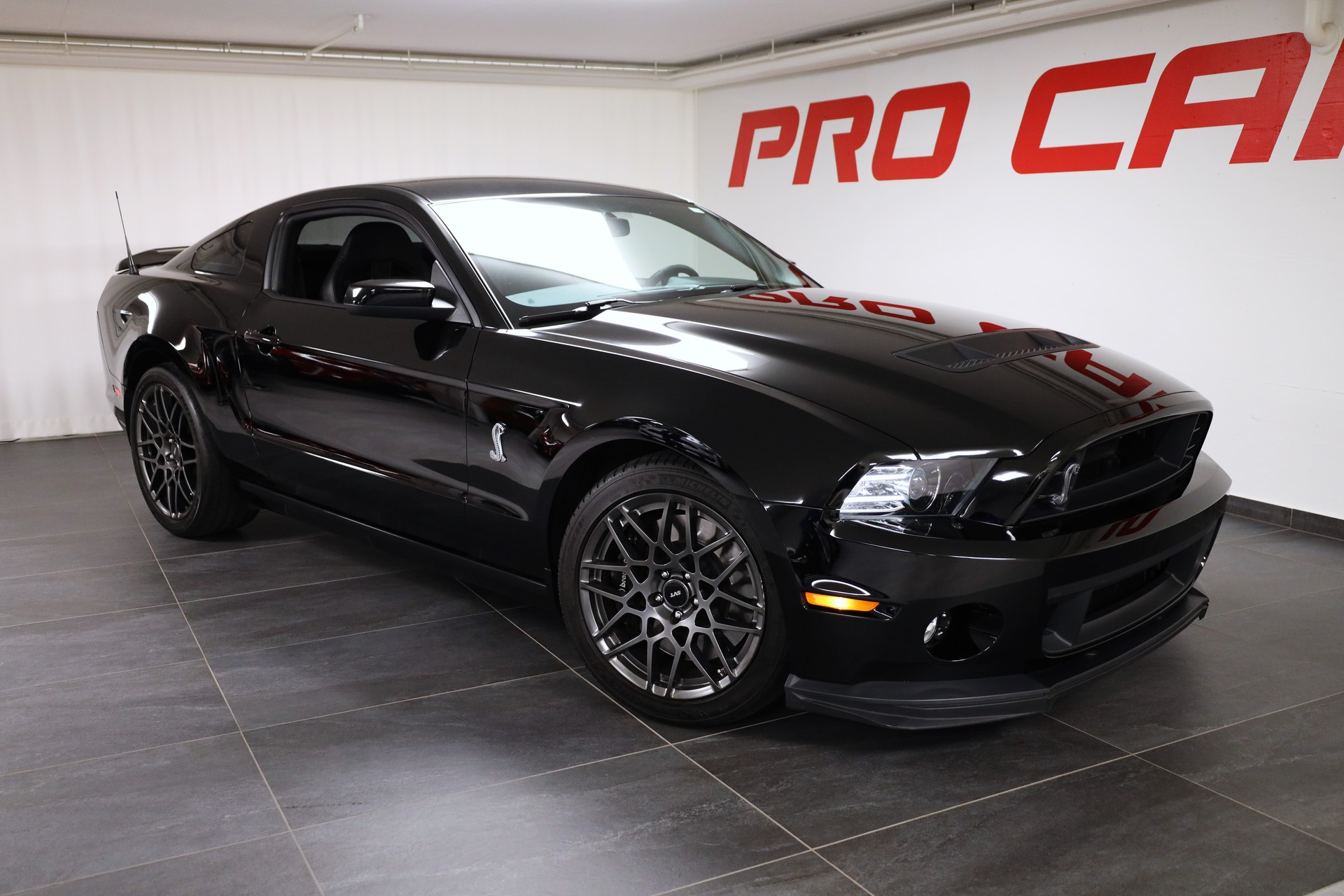 FORD Mustang Shelby GT500 5.8 SVT 2014 Modell-image-2
