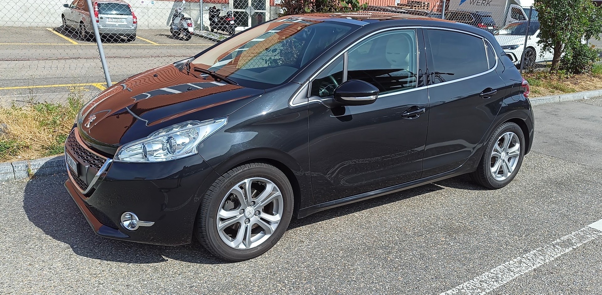 PEUGEOT 1.6 VTi Allure-image-1
