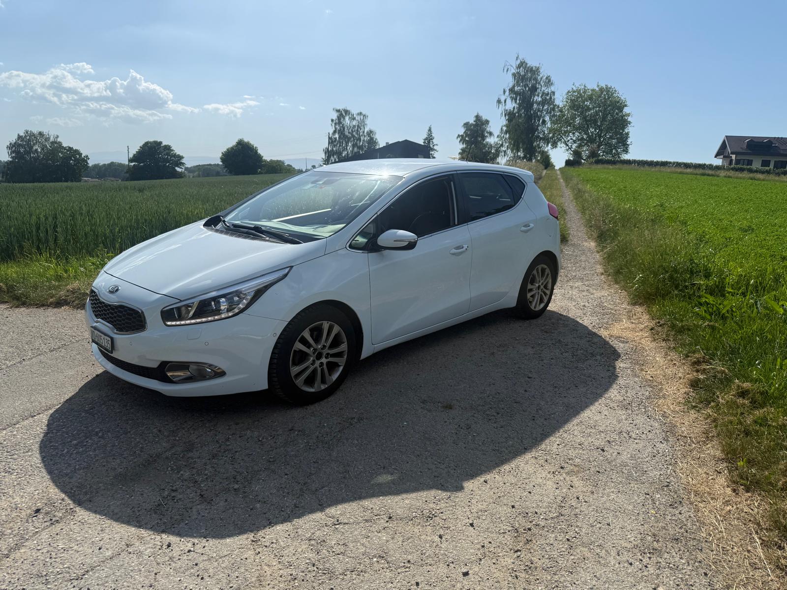 KIA Cee'd 1.6 GDi Trend DCT-image-3