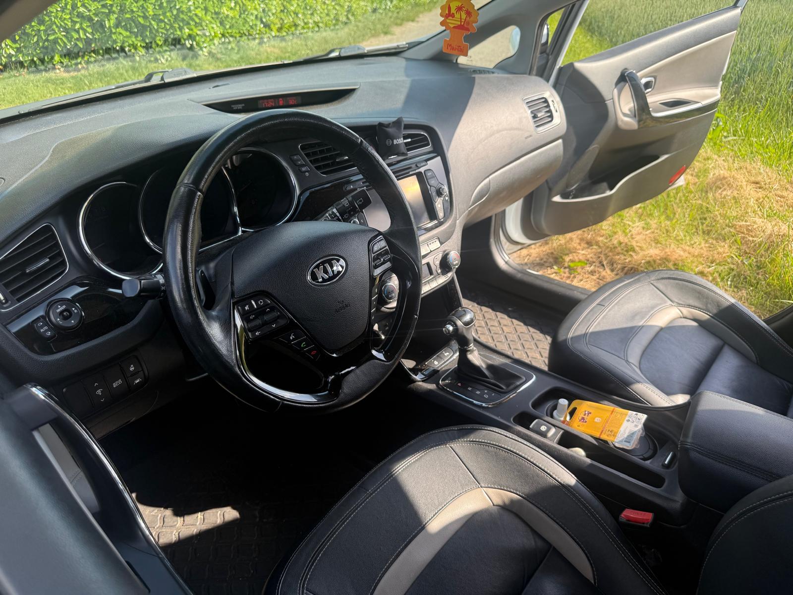 KIA Cee'd 1.6 GDi Trend DCT-image-11