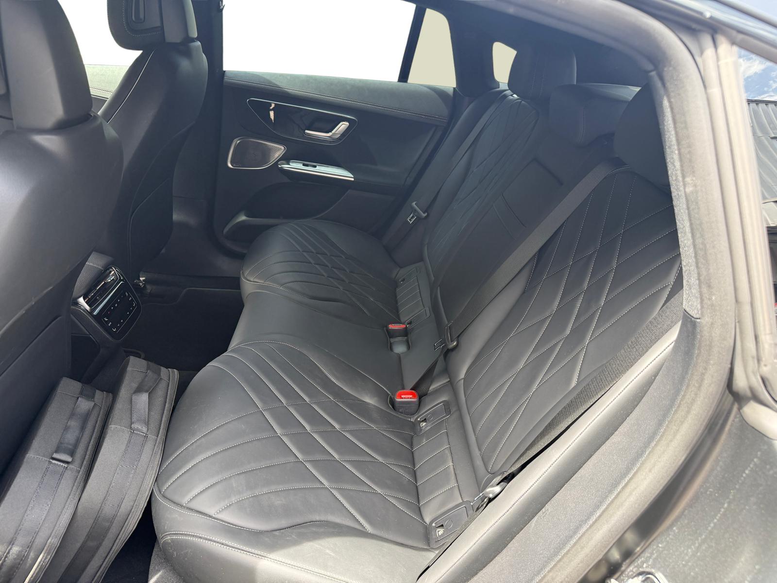 MERCEDES-BENZ EQE 500 4 Matic-image-6