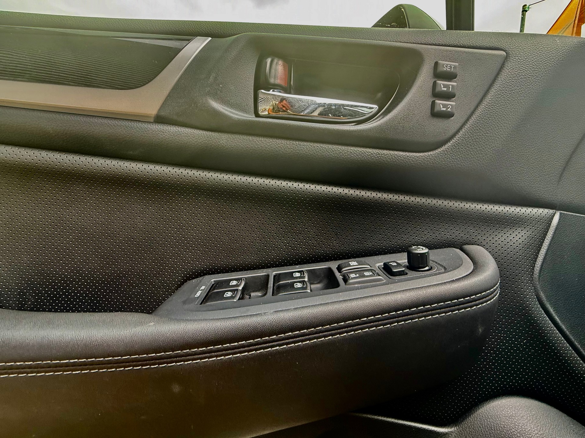 SUBARU Outback 2.0D Swiss AWD Lineartronic-image-2