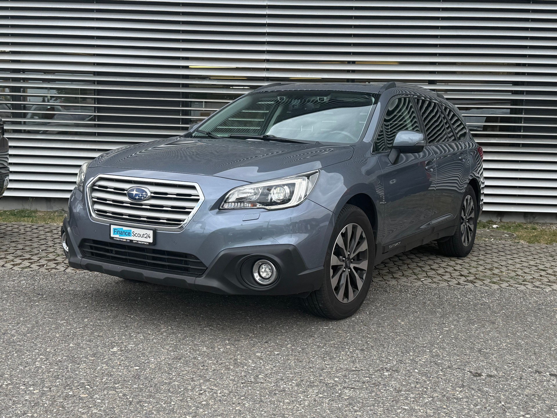 SUBARU Outback 2.0D Swiss AWD Lineartronic-image-7