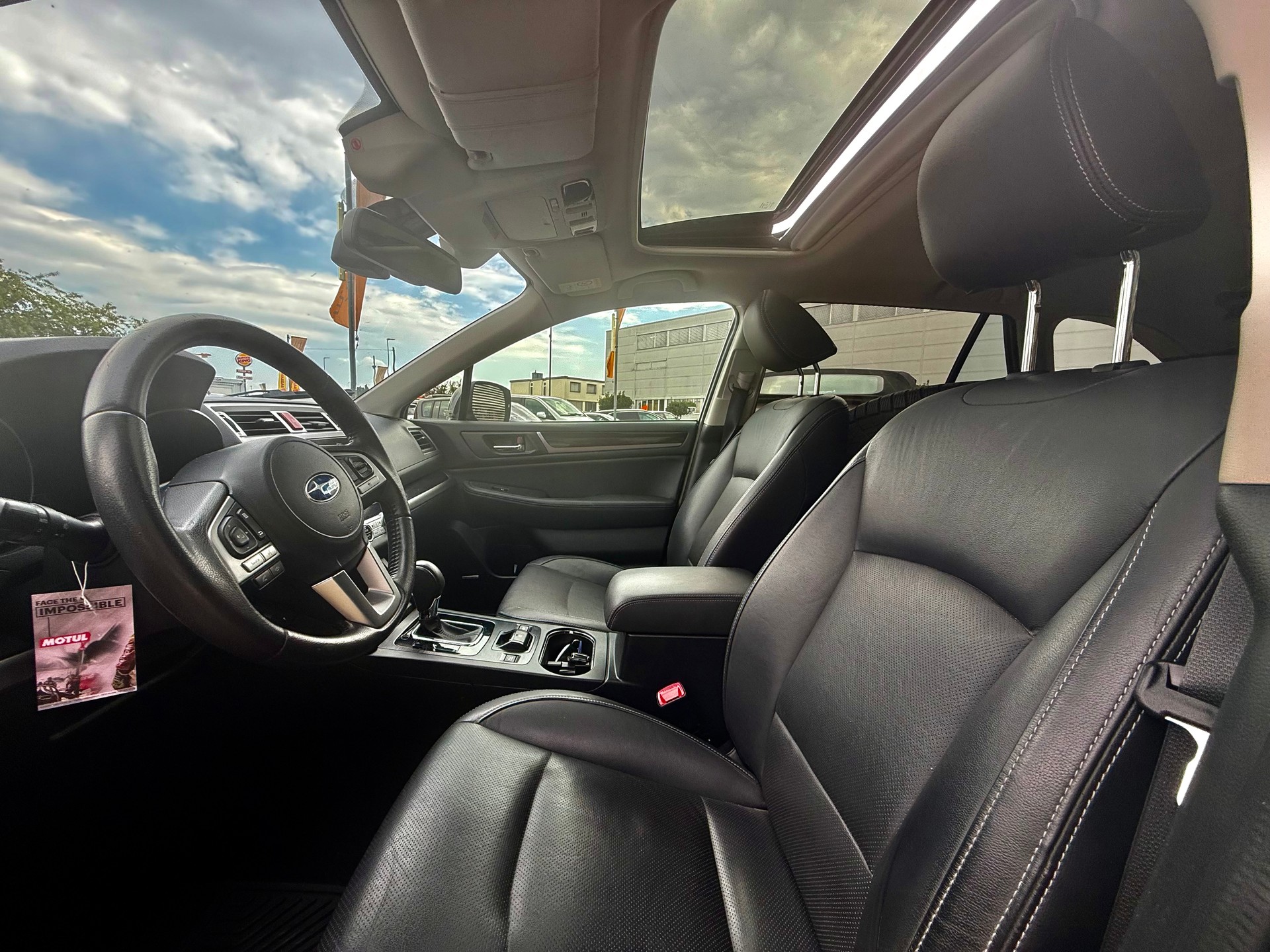SUBARU Outback 2.0D Swiss AWD Lineartronic-image-4