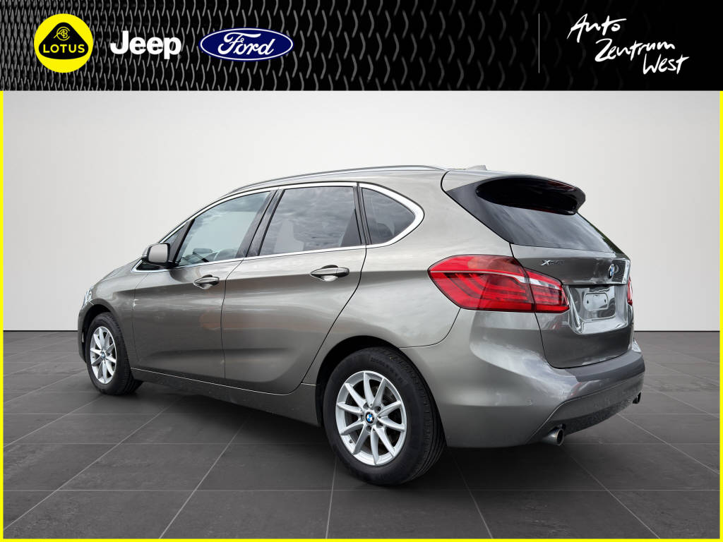 BMW 220d Active Tourer xDrive SAG-image-2