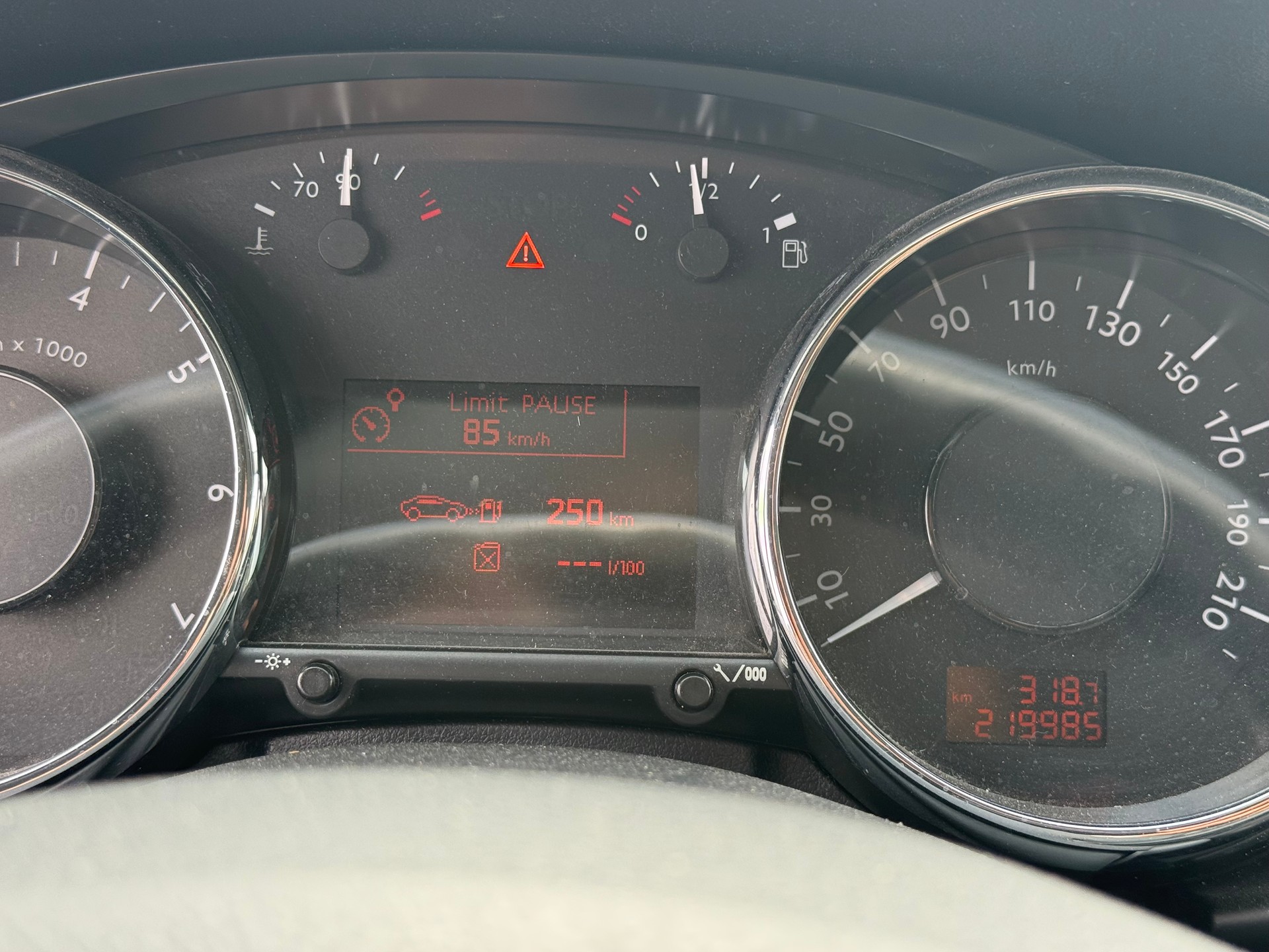 PEUGEOT 3008 1.6 16V T Platinum-image-7