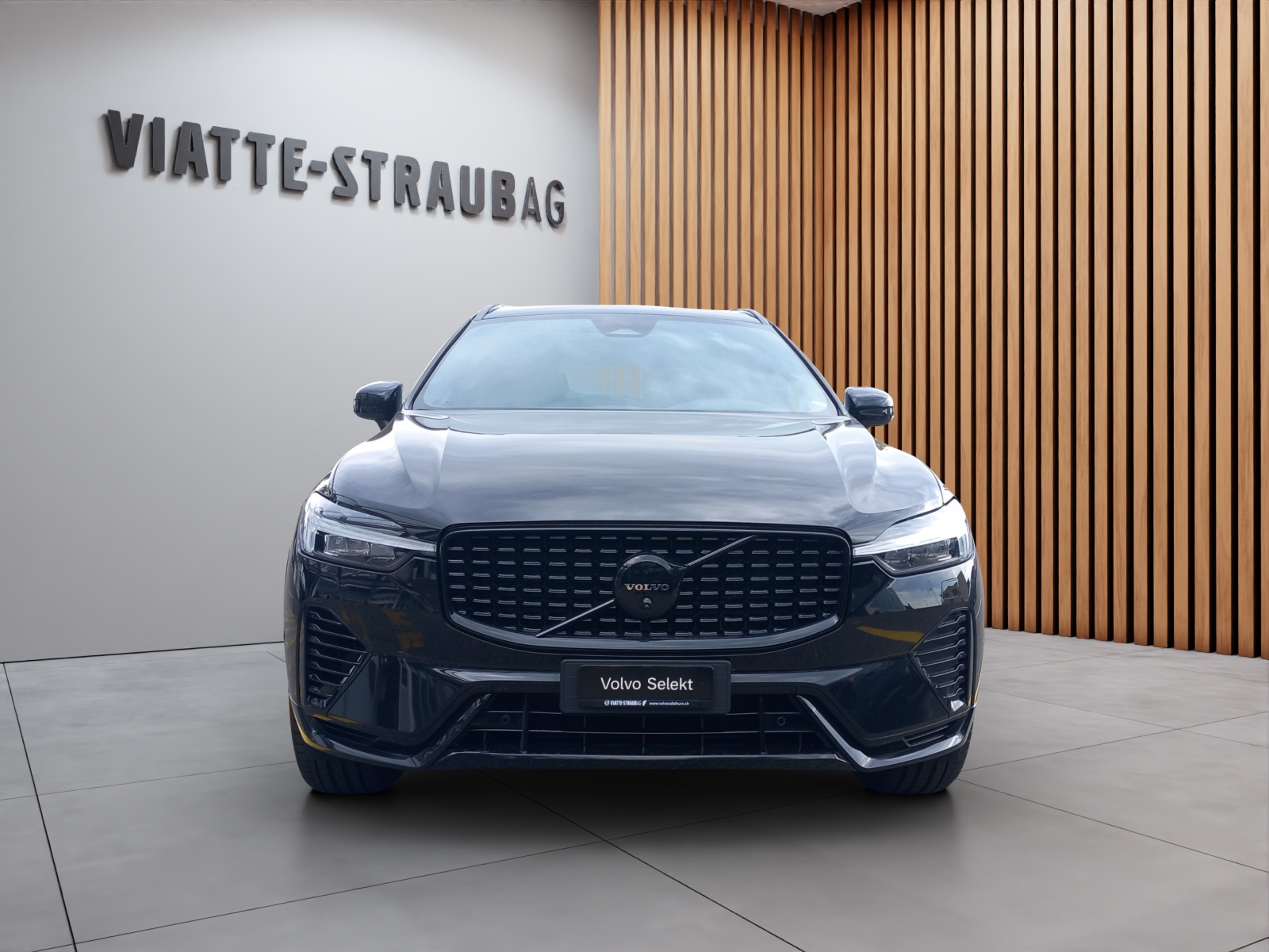VOLVO XC60 2.0 T8 TE XCENTRIC Black Edition eAWD-image-3