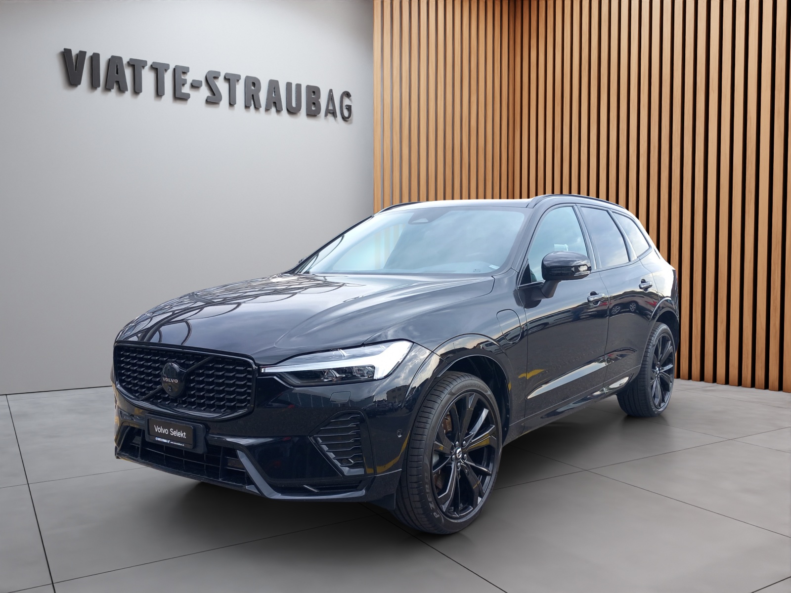 VOLVO XC60 2.0 T8 TE XCENTRIC Black Edition eAWD-image-0