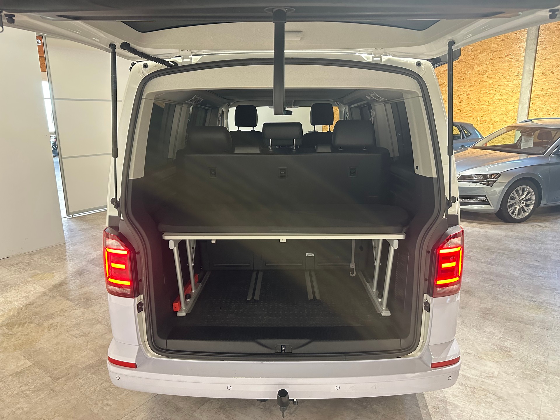 VW T6 California 2.0 Bi-TDI Beach Edition 4Motion DSG/Vollausstattung/Frisch ab MFK und VW-Service/1. Jahr Garantie inkl.-image-6