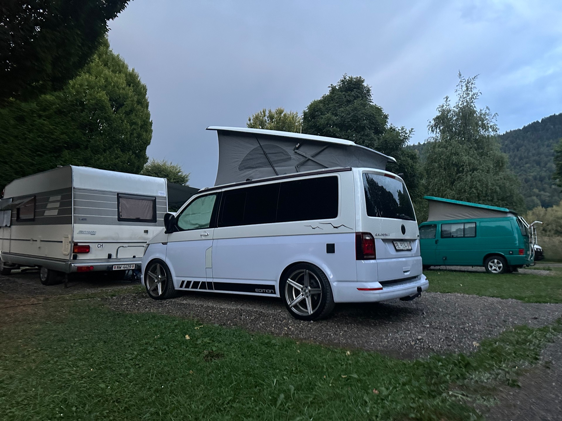 VW T6 California 2.0 Bi-TDI Beach Edition 4Motion DSG/Nahe Vollausstattung/Frisch ab MFK und VW-Service/1. Jahr Garantie uvm.-image-1