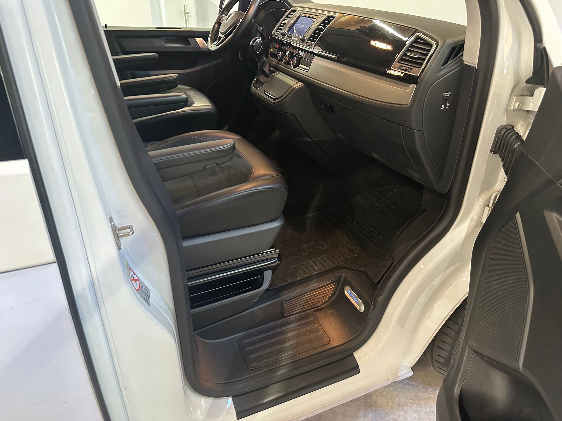VW T6 California 2.0 Bi-TDI Beach Edition 4Motion DSG/Vollausstattung/Frisch ab MFK und VW-Service/1. Jahr Garantie inkl.-image-21