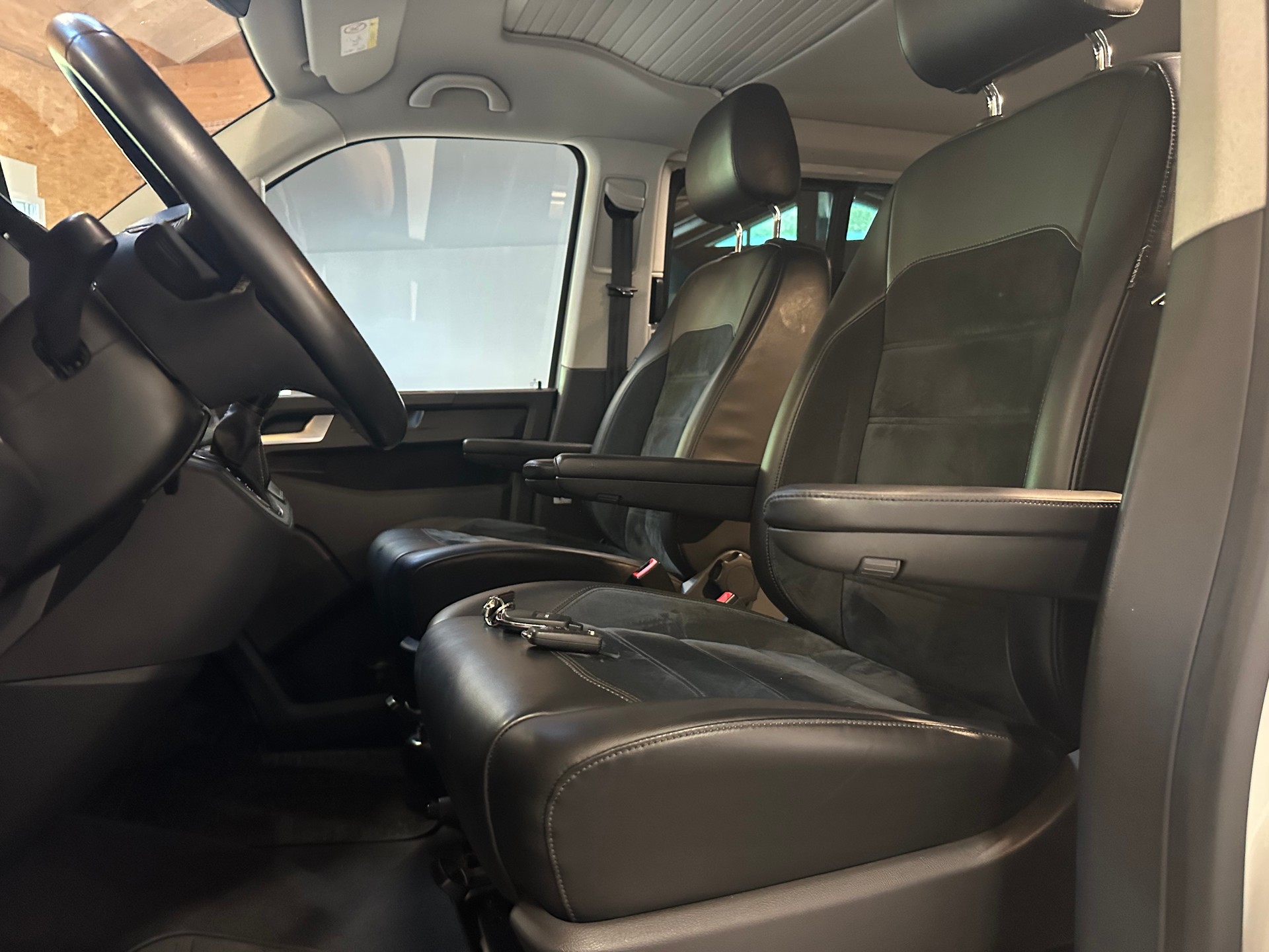 VW T6 California 2.0 Bi-TDI Beach Edition 4Motion DSG/Vollausstattung/Frisch ab MFK und VW-Service/1. Jahr Garantie inkl.-image-16
