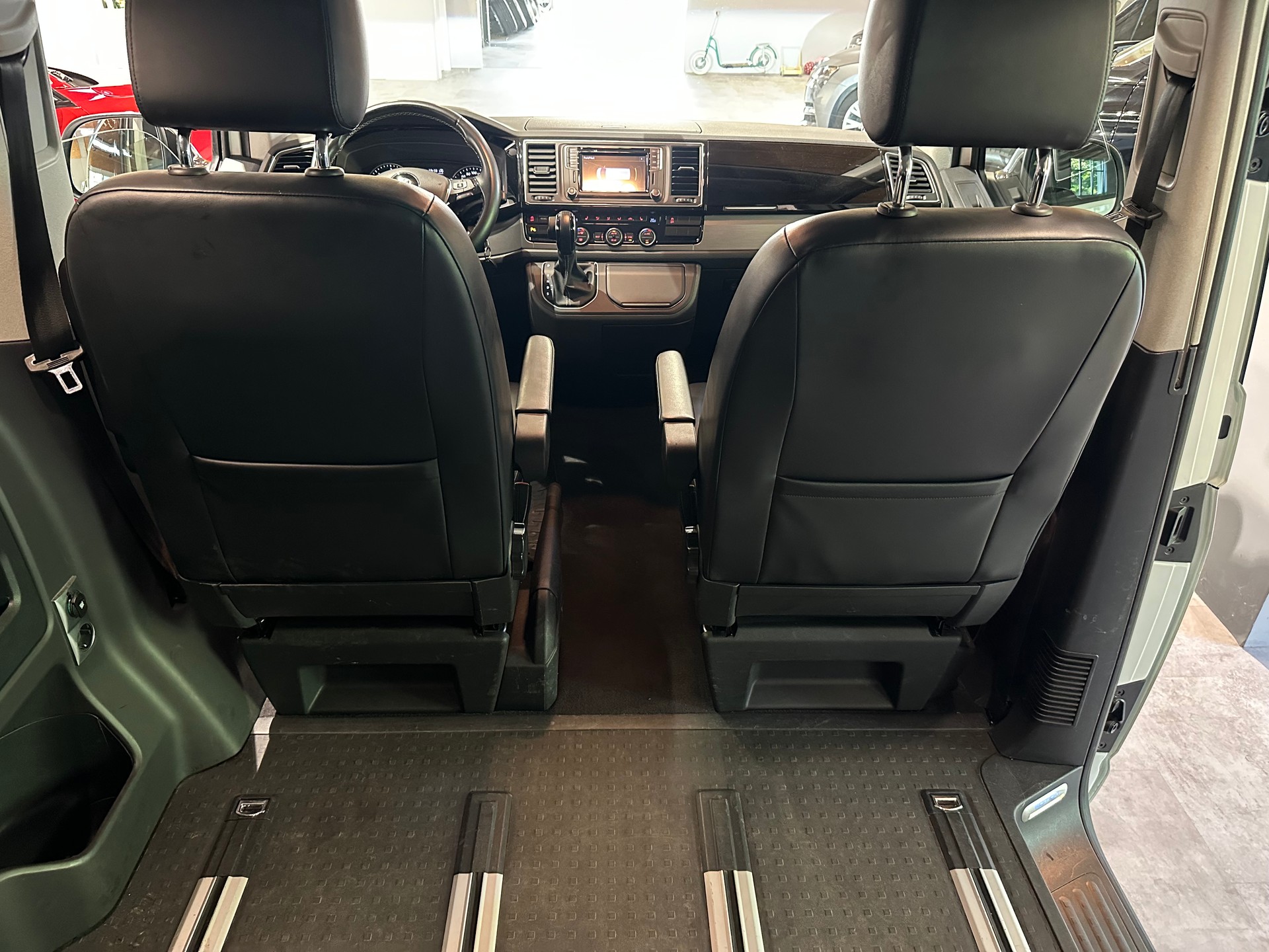 VW T6 California 2.0 Bi-TDI Beach Edition 4Motion DSG/Vollausstattung/Frisch ab MFK und VW-Service/1. Jahr Garantie inkl.-image-24