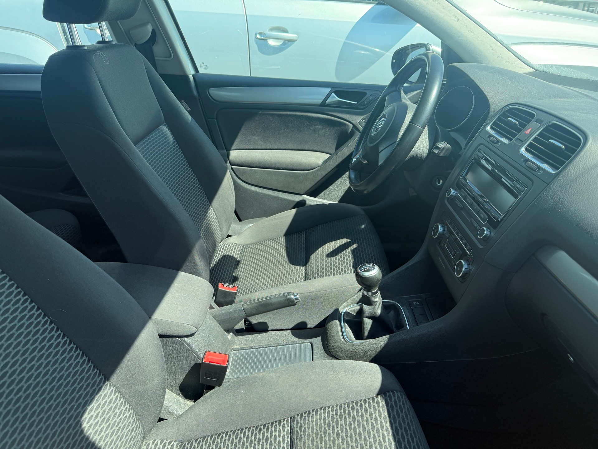 VW Golf 2.0 TDI Team 4Motion-image-4