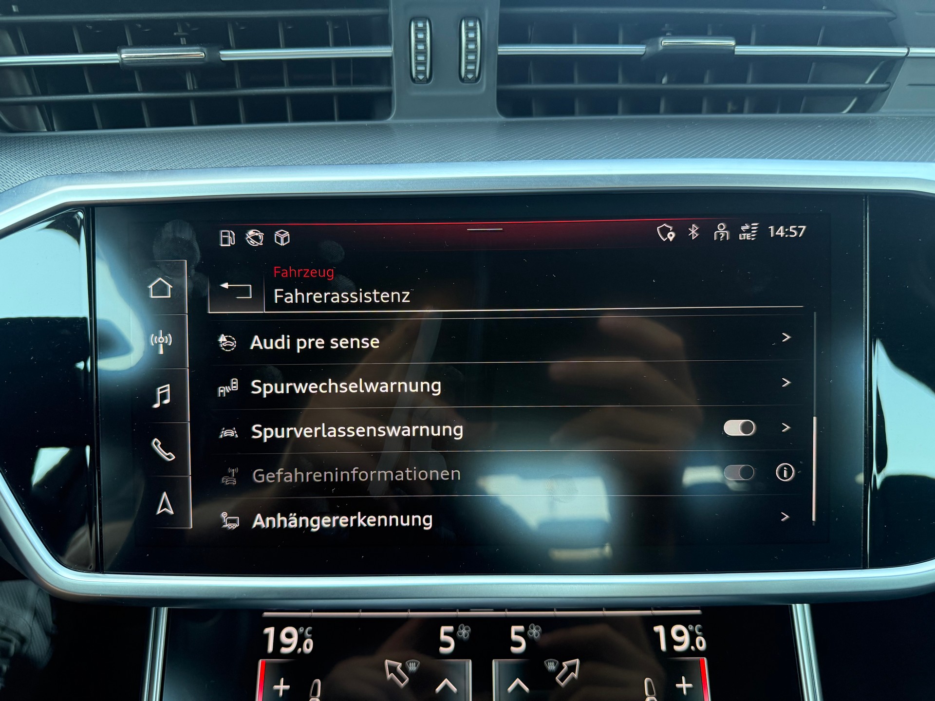 AUDI A6 3.0 55 TFSI Sport quattro S-Tronic-image-19
