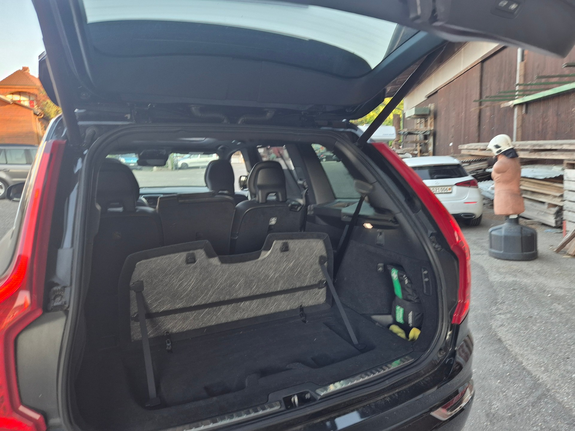 VOLVO XC90 Inscription Voll Ausstattung MFK-image-5