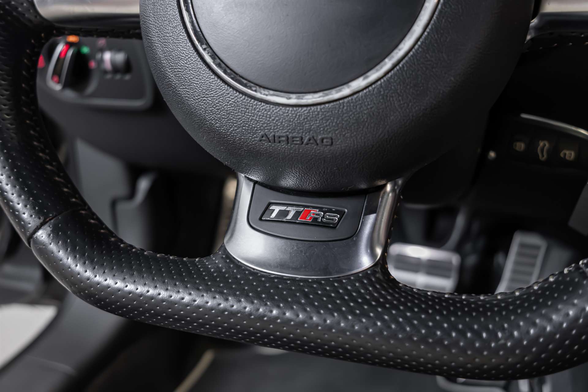 AUDI TT RS Coupé 2.5 TFSI quattro S-tronic-image-9
